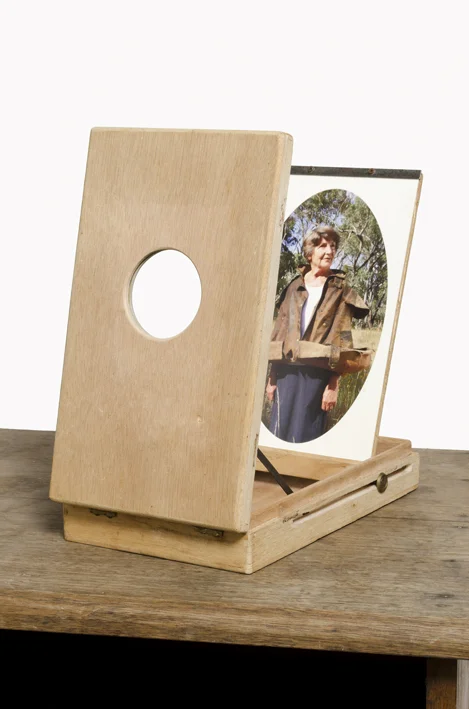 Raincoat viewing device