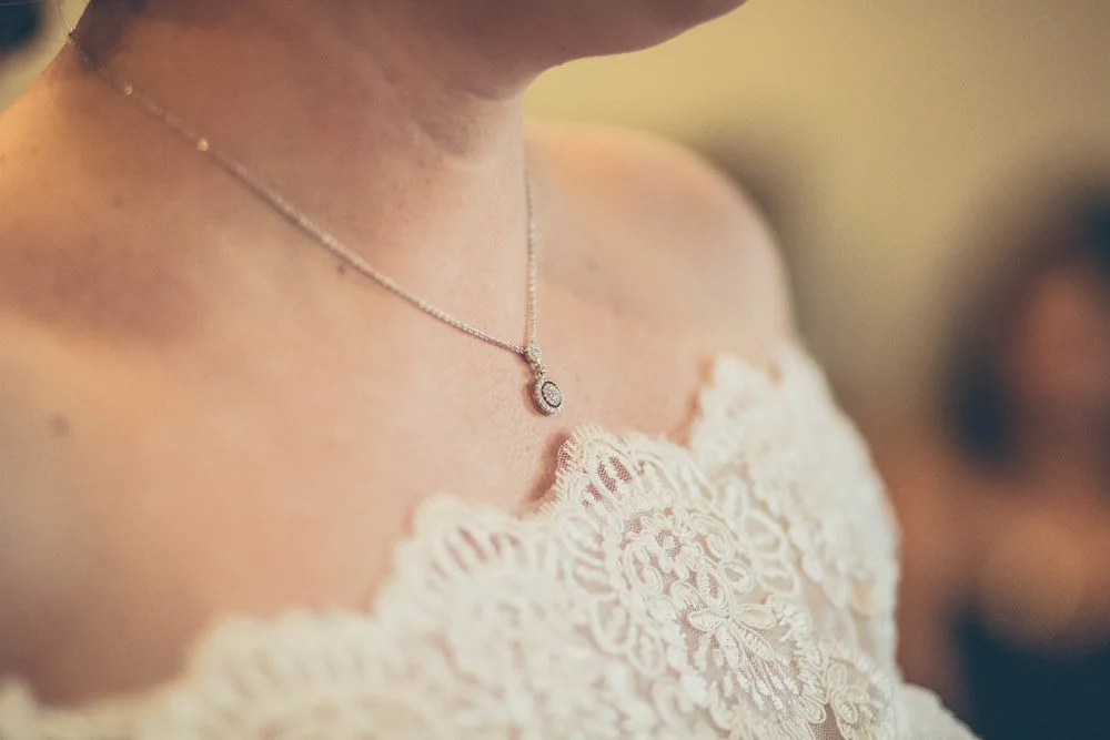 Bride and her heirloom jewelry