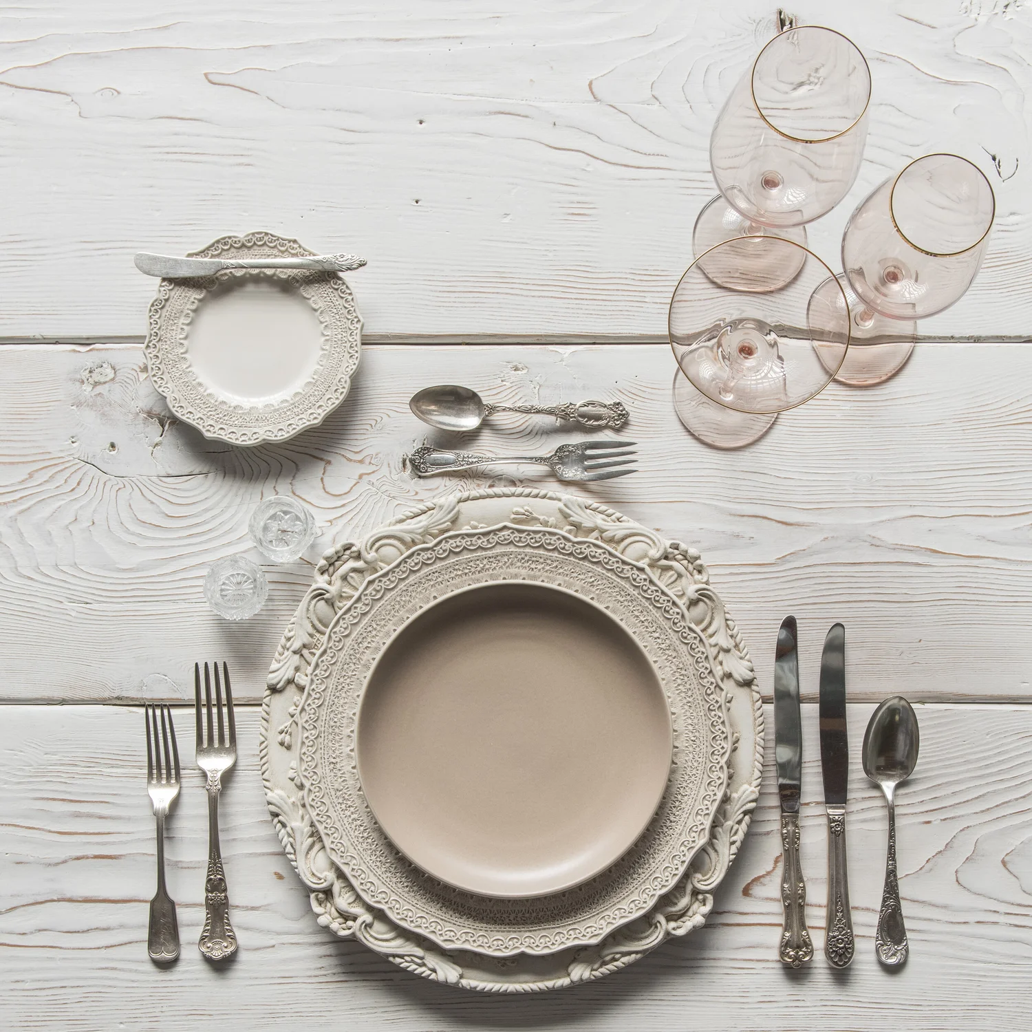 Verona Antique White — Casa de Perrin