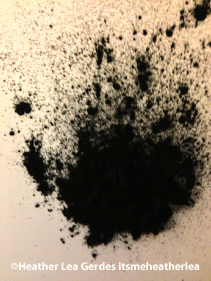 Vlogger Café Organic Life: This Ain't No Rorschach Test!