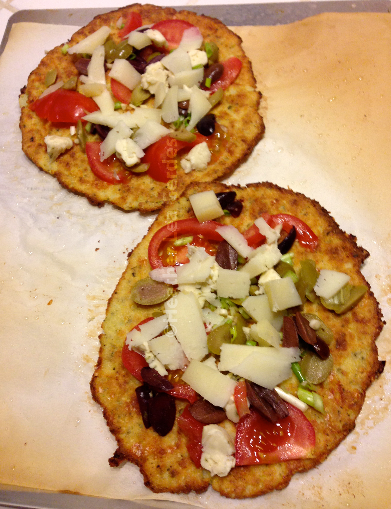Vlogger Café Organic Life: Cauliflower &amp; Rice Flour Crust Pizza
