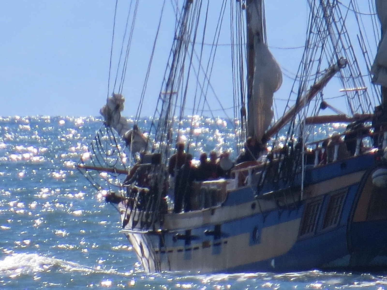 Vlogger Café Travel: Tall Ships Battle on the High Seas
