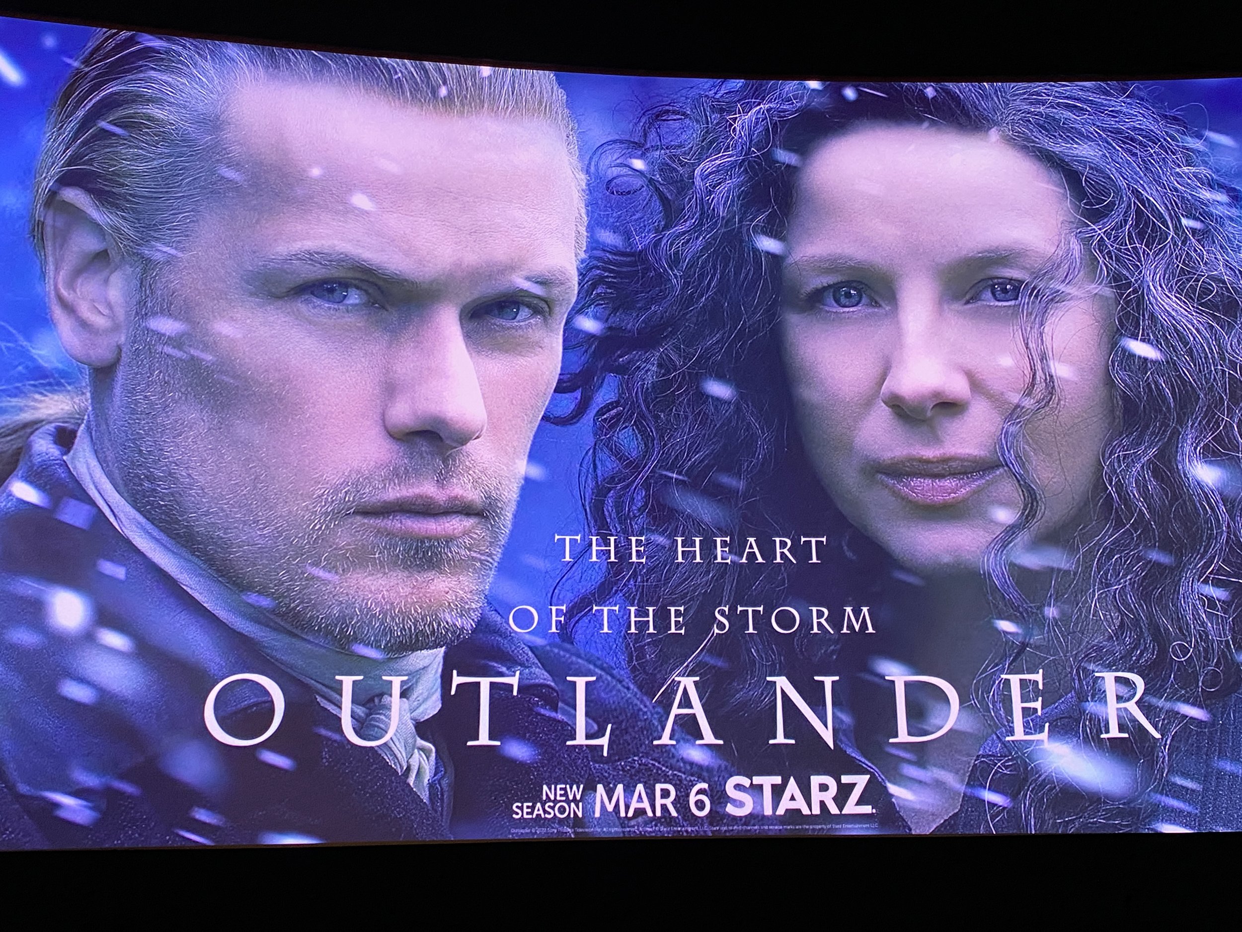 Vlogger Café Exclusive: Outlander