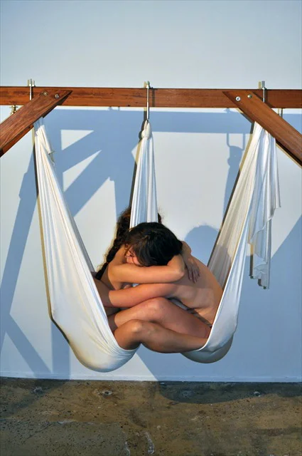 Snatch and Release (24h Performance, Glasshouse, 2012)
