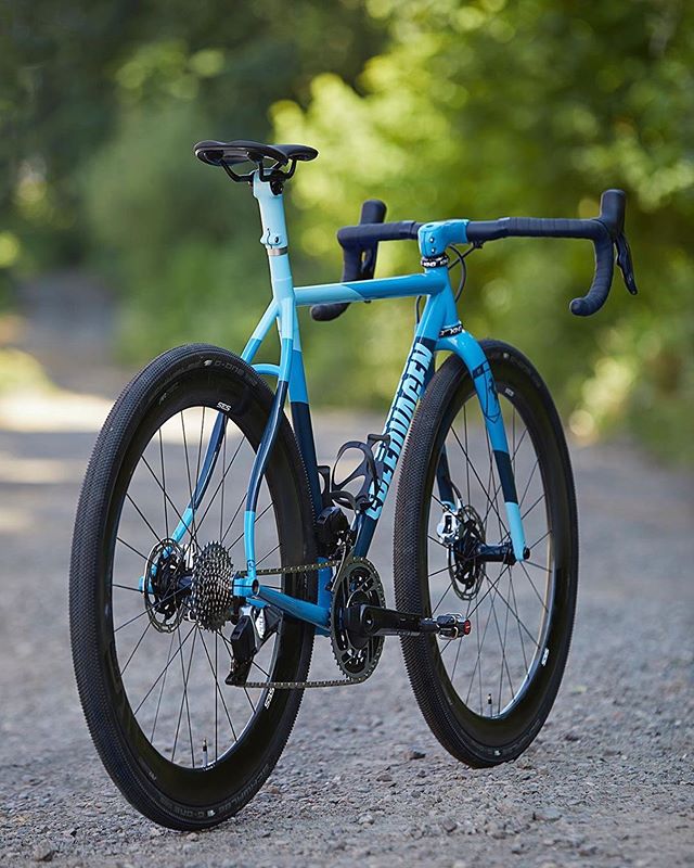 Sorry for the @speedvagen double-up, but we&rsquo;re suckers for blue. And gravel. And steel. And carbon. Etc, etc. #speedvagen #gravel #dirt #pdx #portland @envecomposites @sramroad #custom #musa #cx #cxiscoming #crossiscoming #getlost #roadslikethe