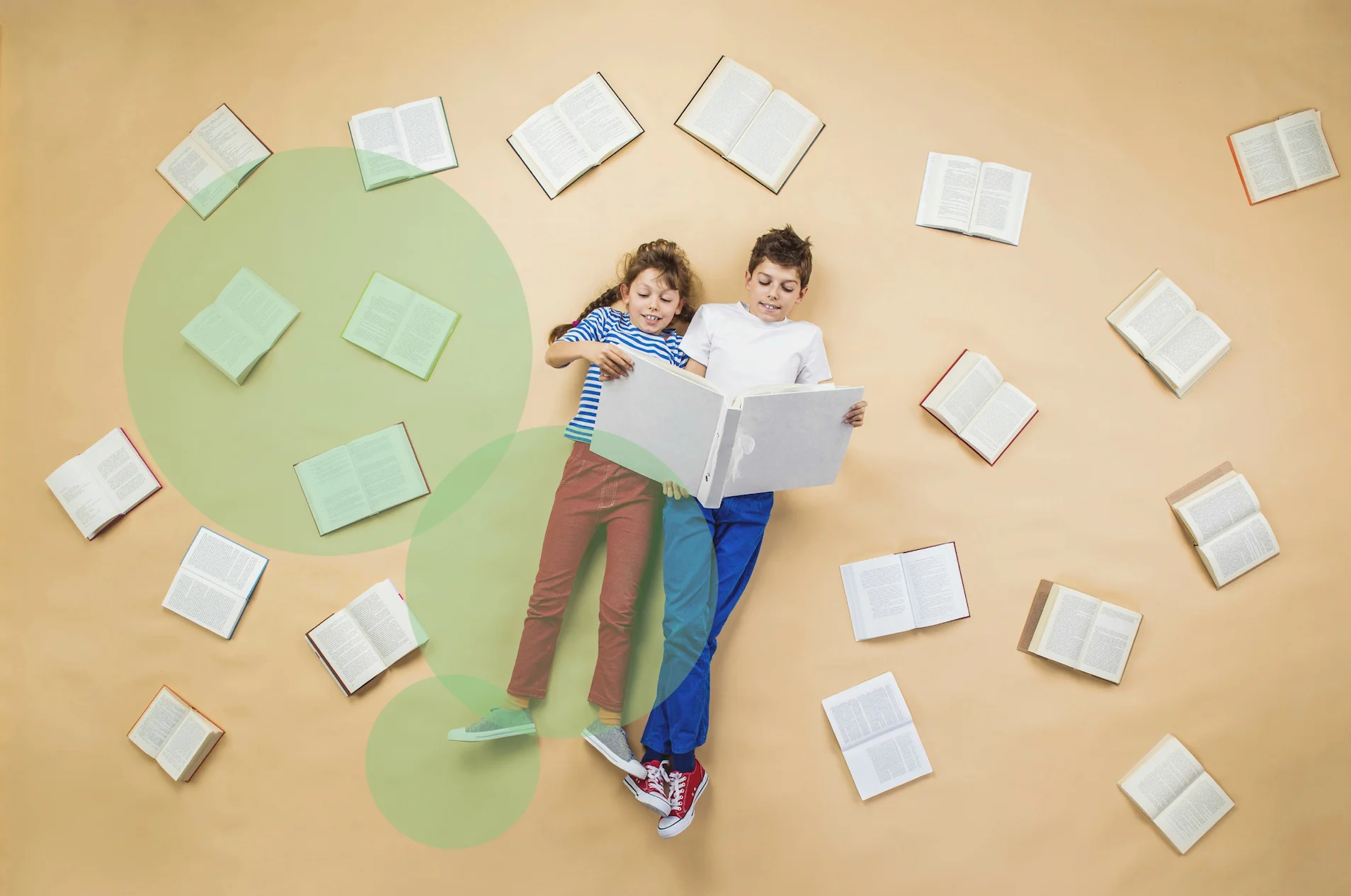 Children-with-books-websize_device.jpg