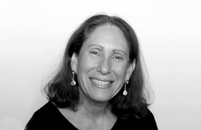 Bonnie McGrath bonmcgrath (at) aol.com Bonnie is a Chicago lawyer and an award-winning journalist. She writes a blog for ChicagoNow.com called "Mom, I think I'm Poignant." She has lived in downtown Chicago since 1981, both in the Central Loop, and now in the South Loop-- and has written extensively about living in both areas for 30 years. She is on the board of the Dearborn Park Advisory Council, Project Onward, Art Encounter and is on the Chicago Bar Association editorial board and Public Affairs Committee. She is also a docent at the Glesser and Clarke House museums at 18th and Indiana, and is involved in a number of South Loop activities.