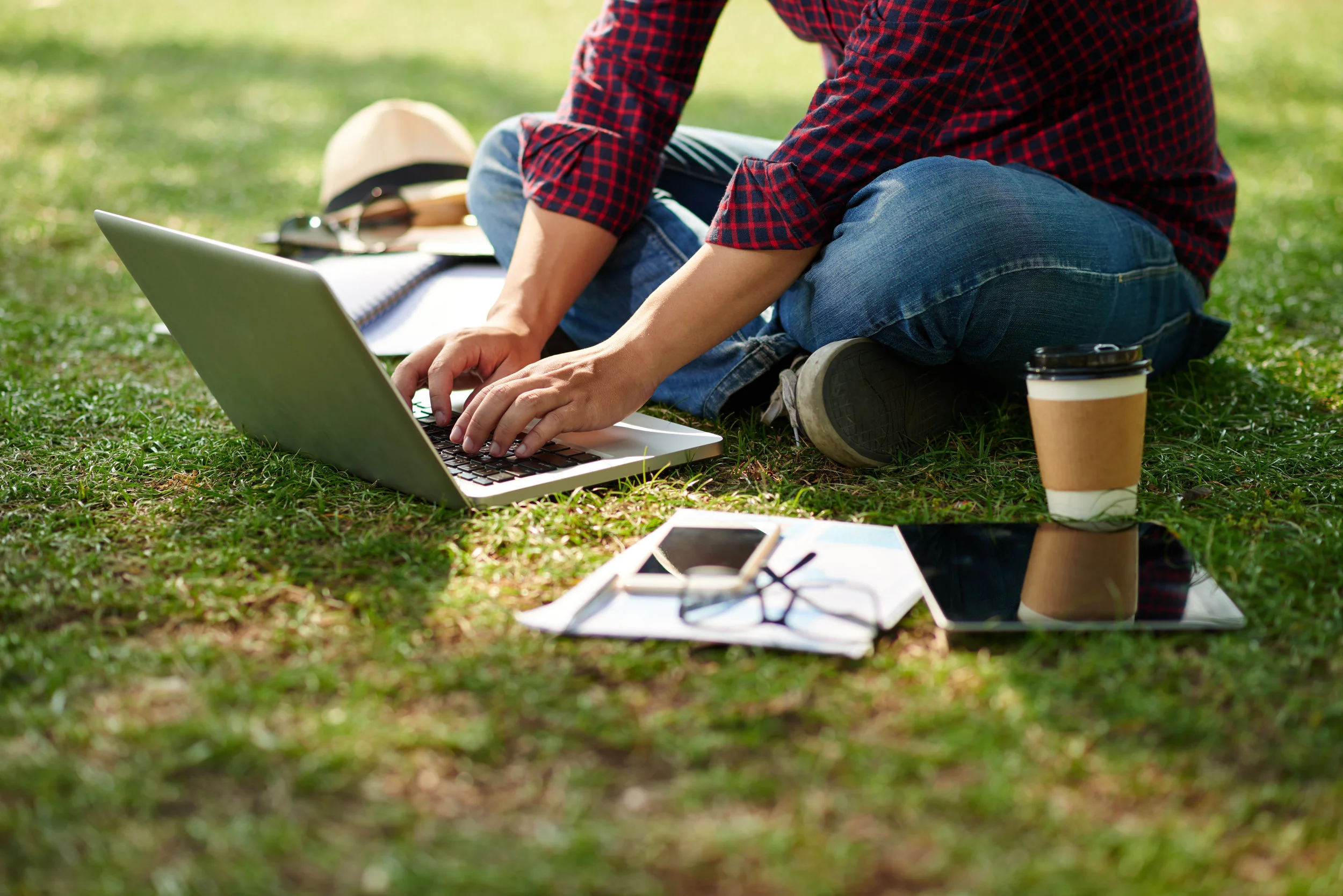 Freshmen and Sophomores WRITING FOR YOUR LIFE: COLLEGE WRITING 101 AND BEYOND Mindset Techniques and Practical Strategies to Write at the Collegiate Level