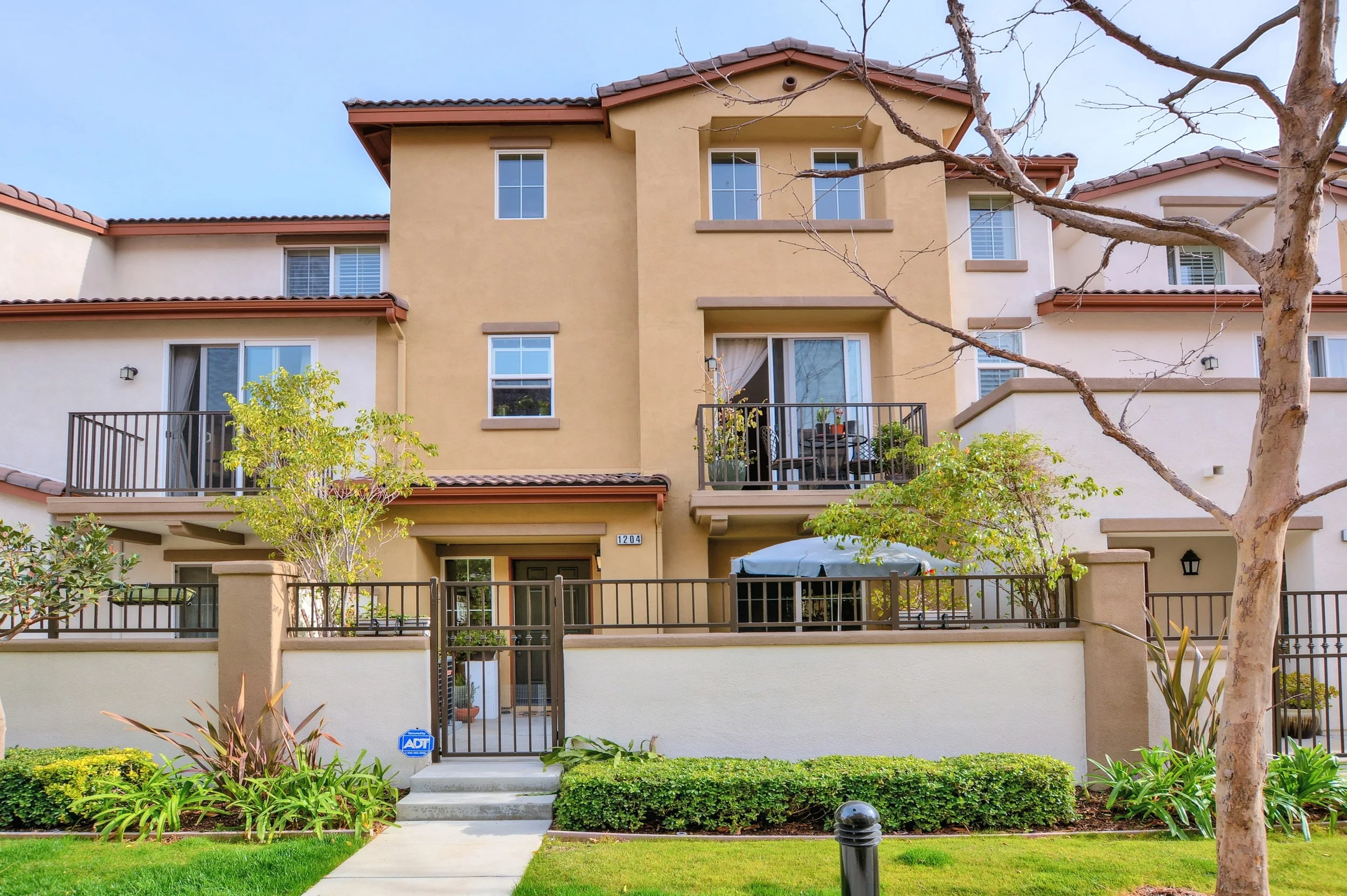 17871 Shadyview Dr #1204 Chino Hills, CA 2BR, 2.5BA 1,436 sqft Living 