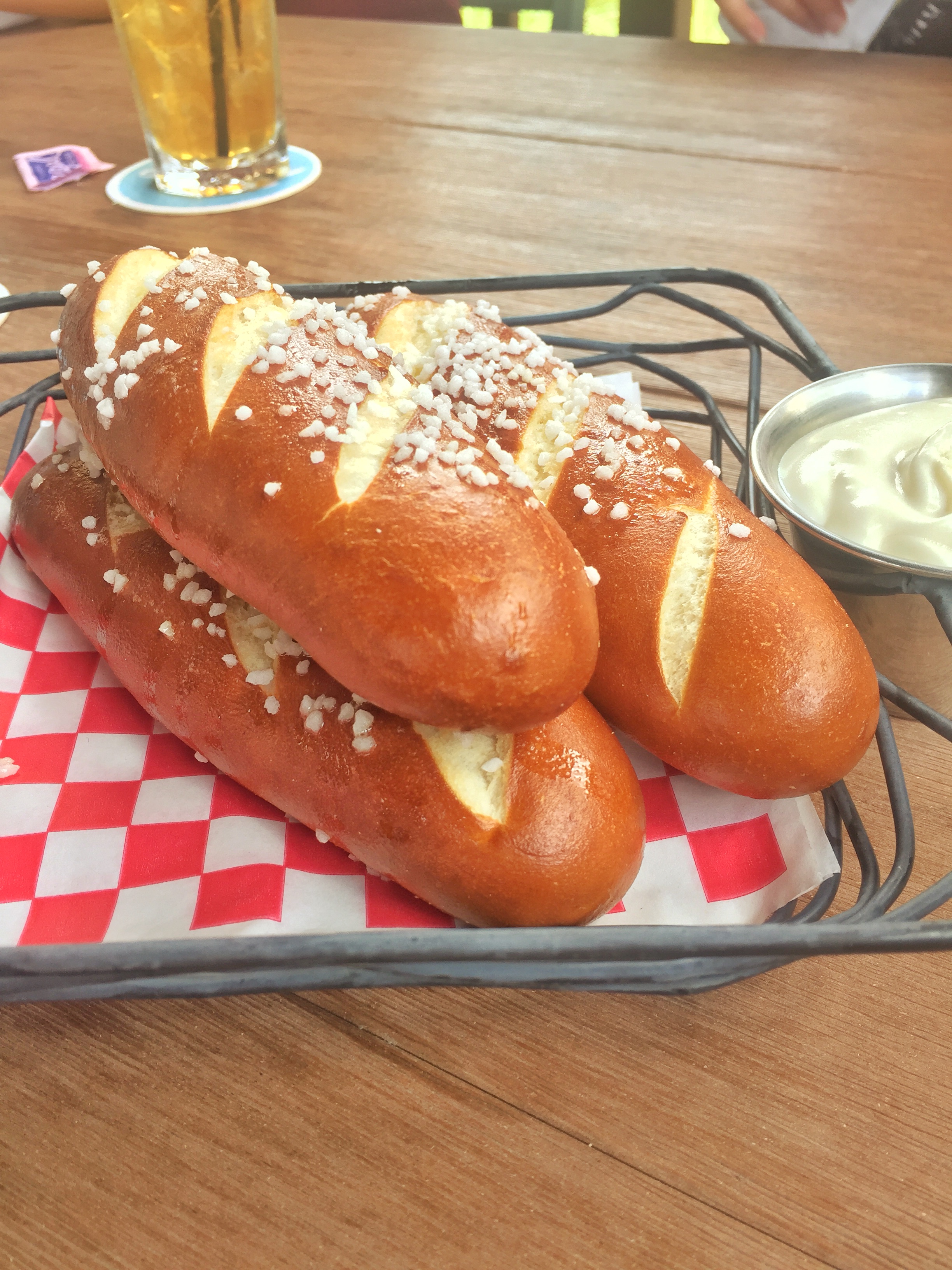 SOFT BAKED PRETZELS