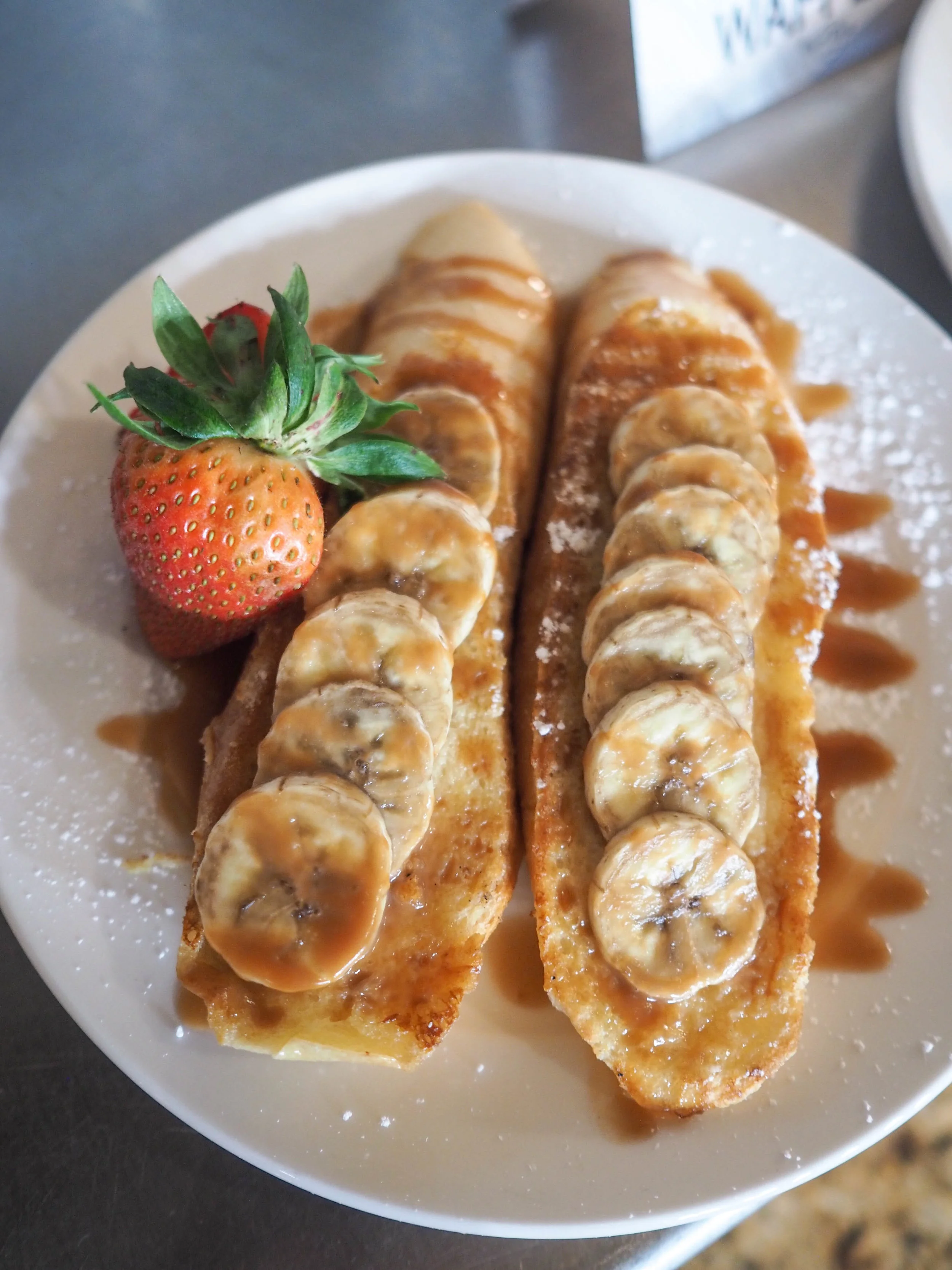“Elvis“ French Toast - baguette slices, bananas, peanut butter and caramel sauce
