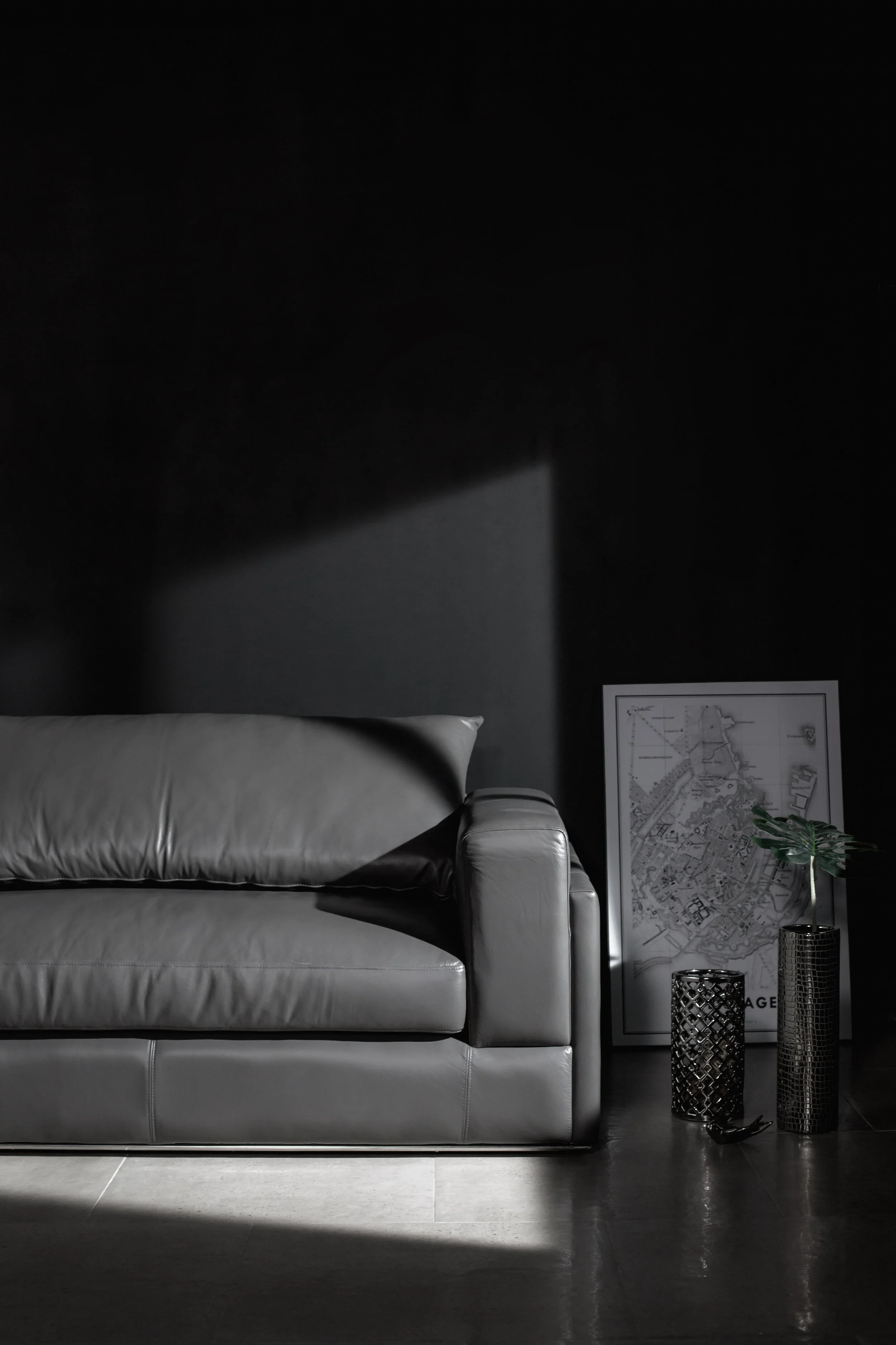 Powell 4 seater + stool