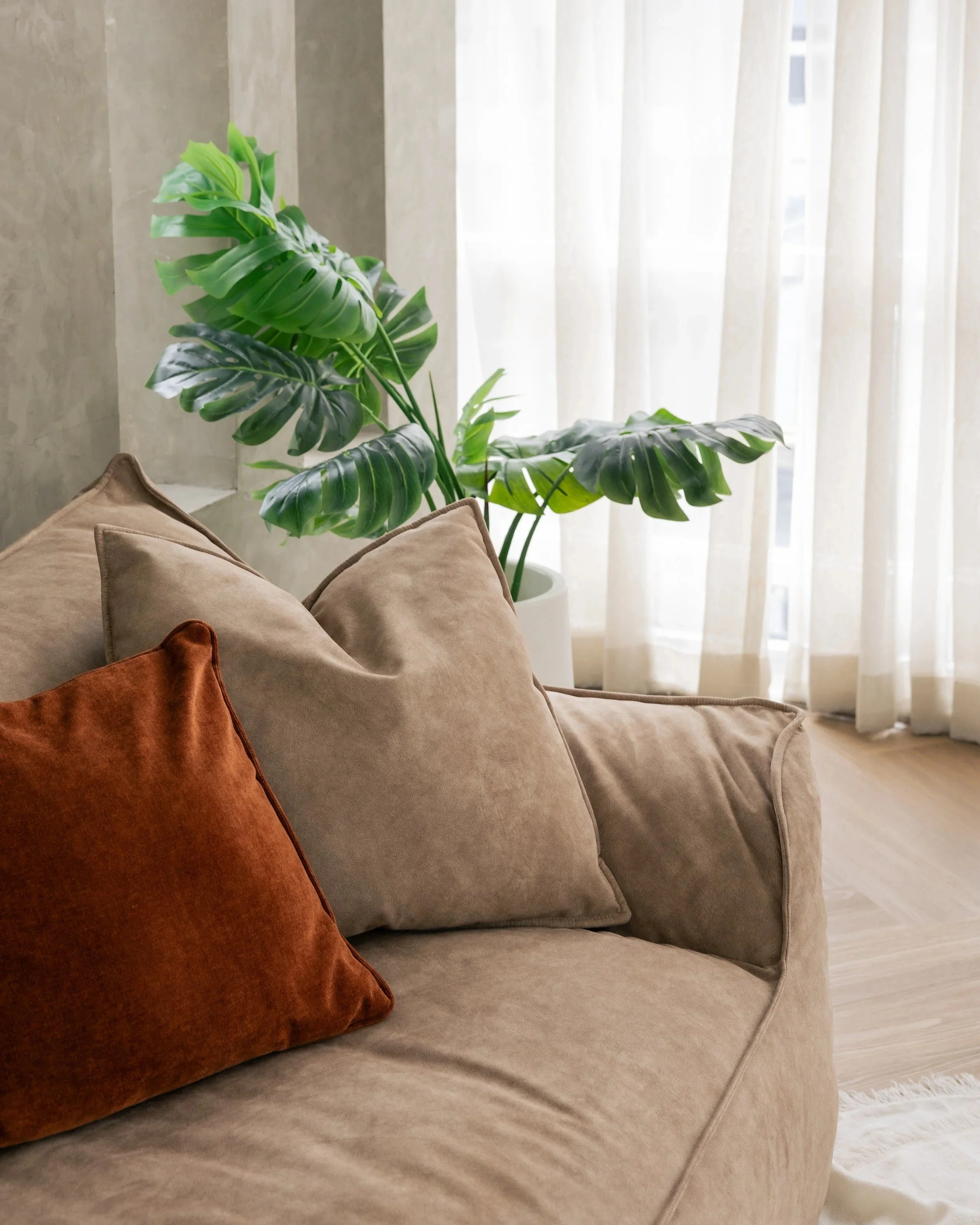 maple-set-alcantara-2.jpg