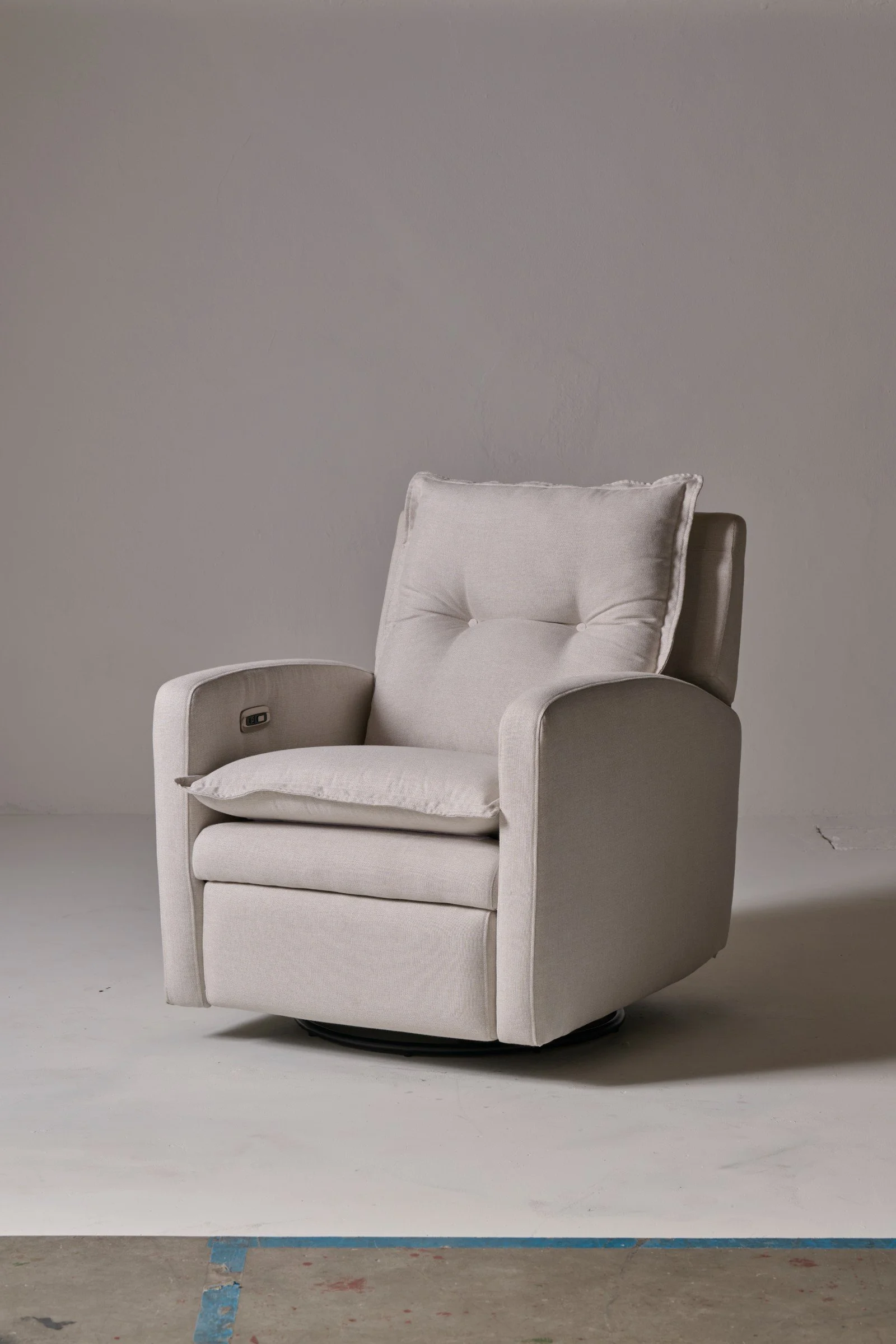 abel-1-seater-motion-recliner_S14-0295.jpg