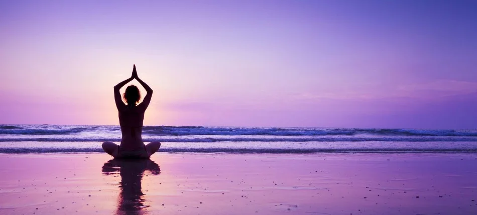 yoga-beach-2.jpg