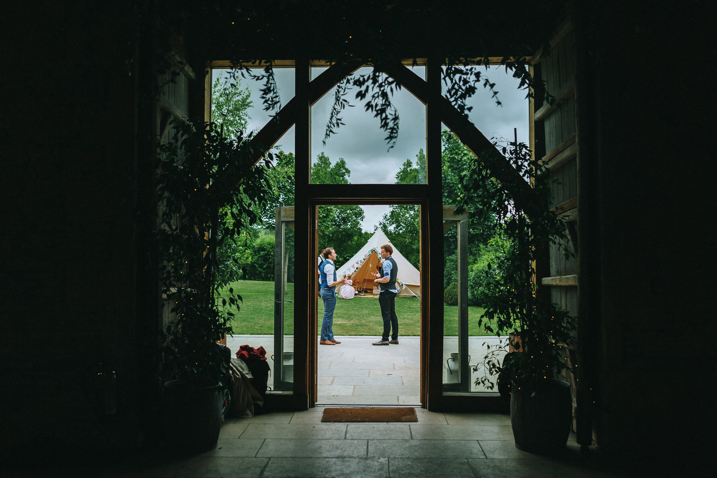 CL  STONE BARN WEDDING PHOTOGRAPHY-838.JPG