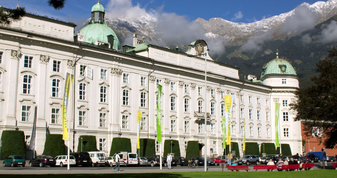 Imperial_Palace_Innsbruck.jpg