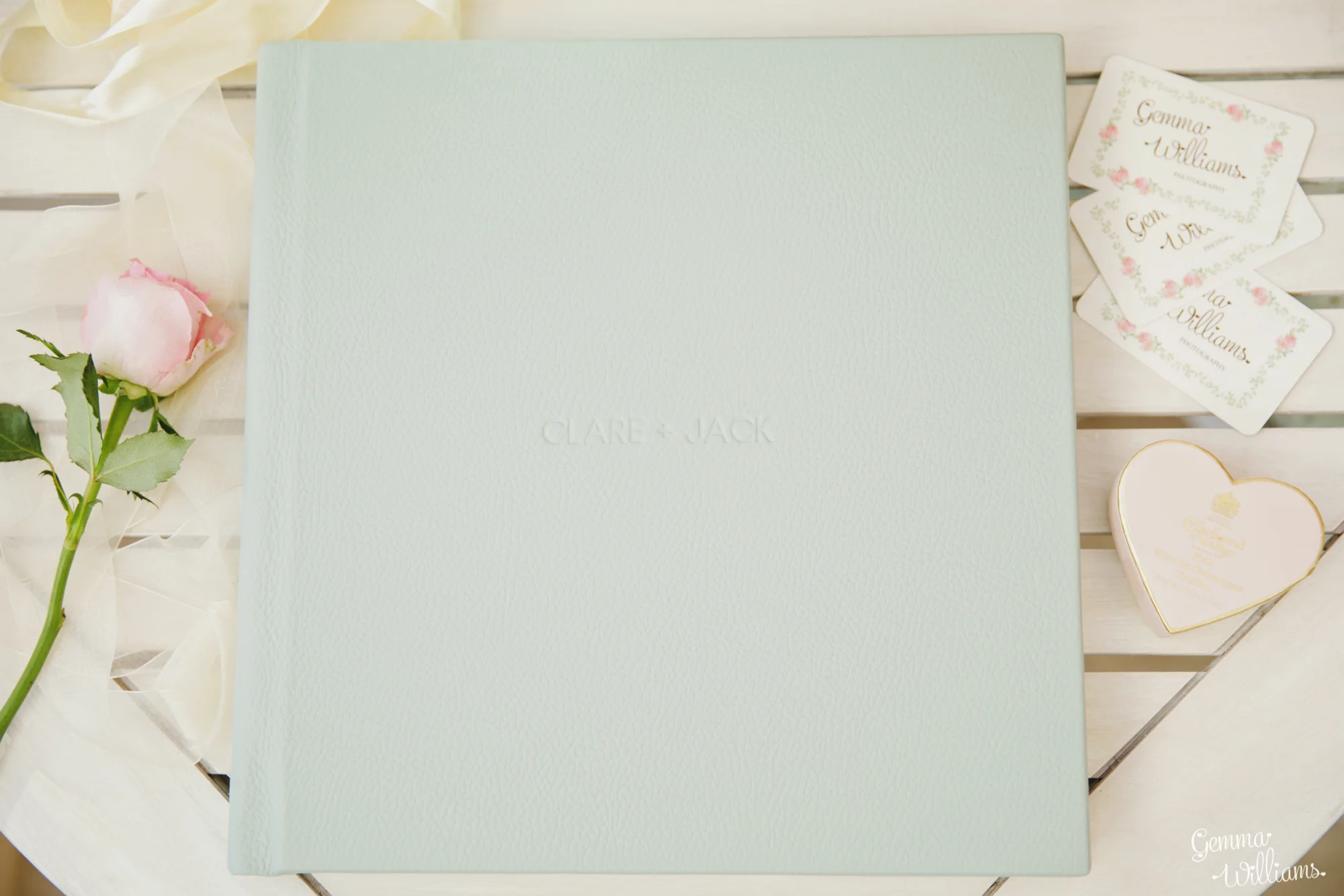 GemmaWilliamsPhotography-WeddingAlbums006.jpg