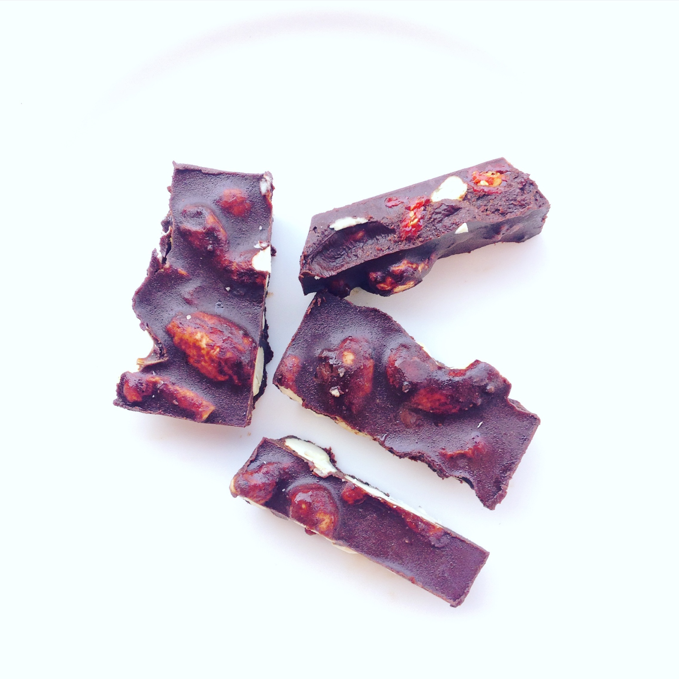 Raw fruit and nut