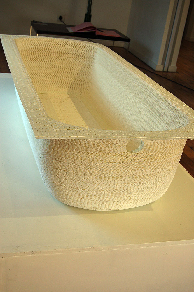   Kwik Bath  (2006) - mixed media installation -&nbsp;32 x 161 x 71 cm 