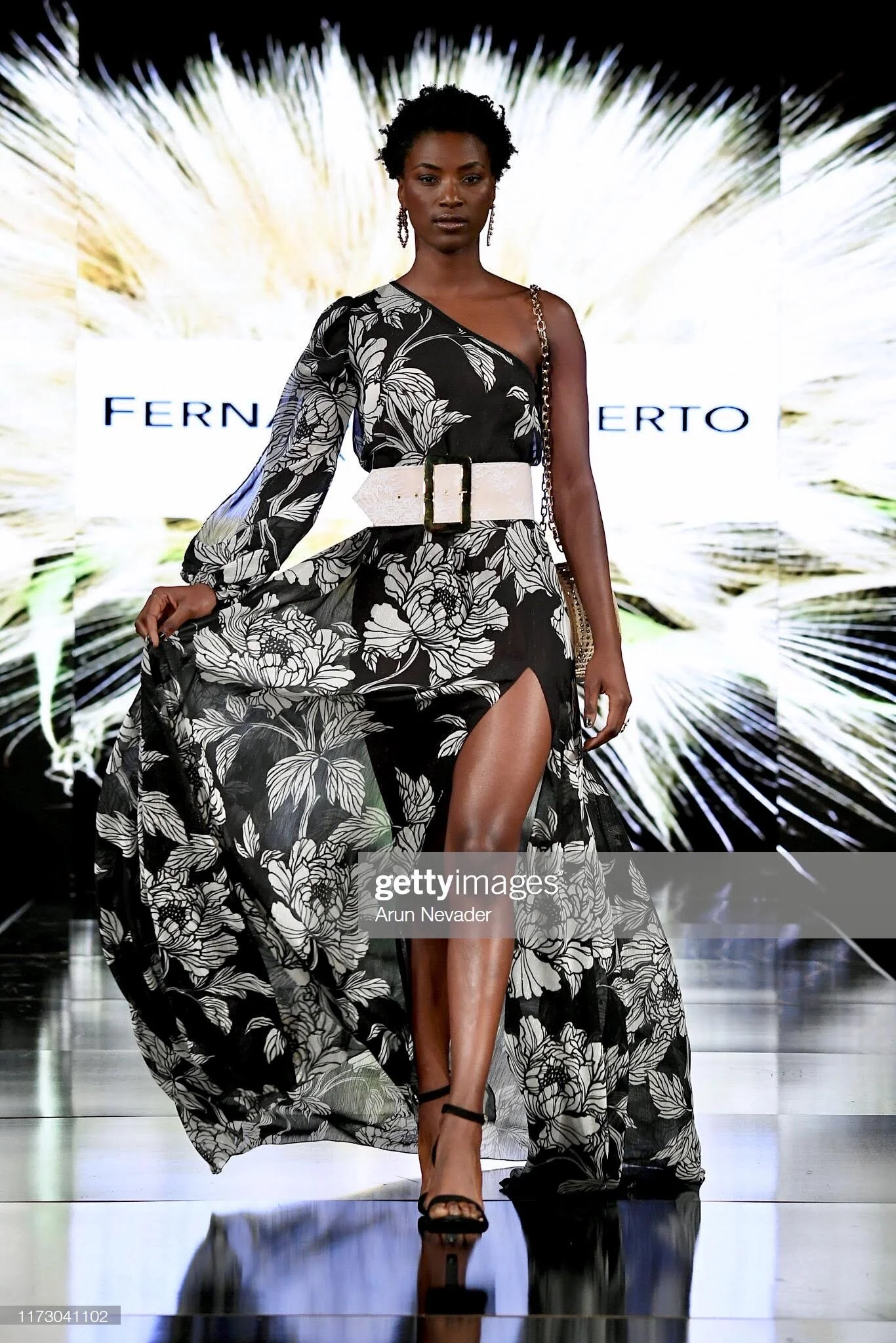  NEW YORK, NEW YORK - SEPTEMBER 07: A model walks the runway during FERNANDO ALBERTO ATELIER At New York Fashion Week Powered by Art Hearts Fashion NYFW September 2019  at The Angel Orensanz Foundation on September 07, 2019 in New York City. (Photo b
