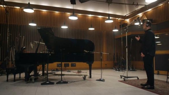 SAM SMITH - LAY ME DOWN FT. JOHN LEGEND