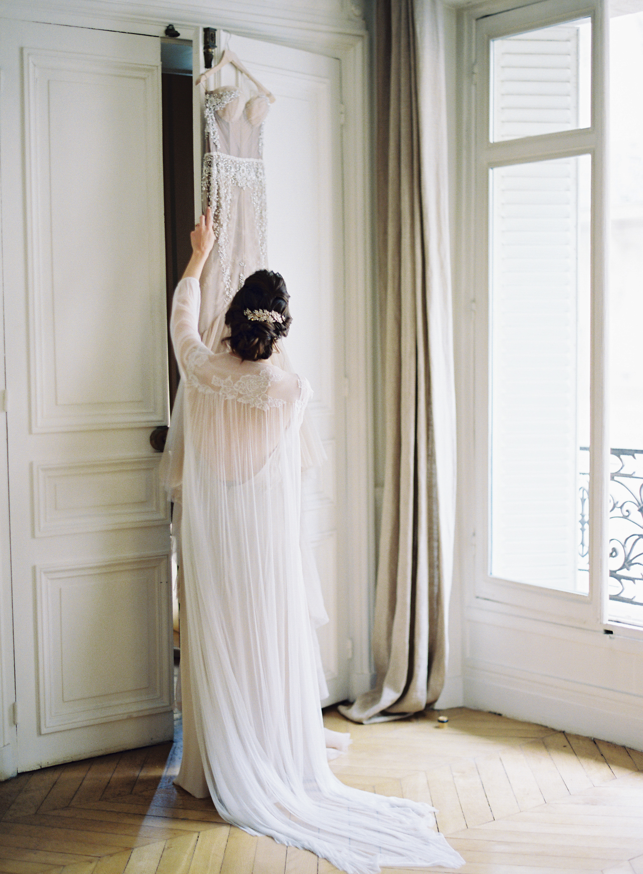 Paris-France-Film-Wedding-Carrie King Photographer-45.jpg