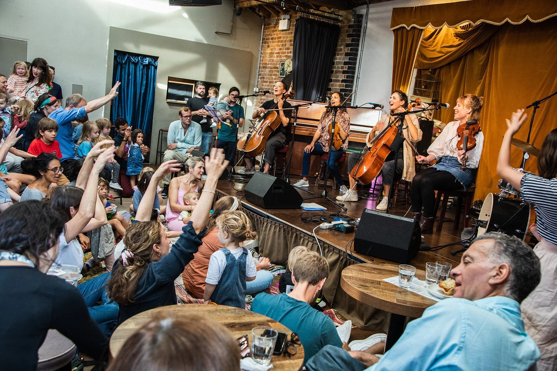 125TotsTunes_Jamboree (Hands in air smiley Band).jpg