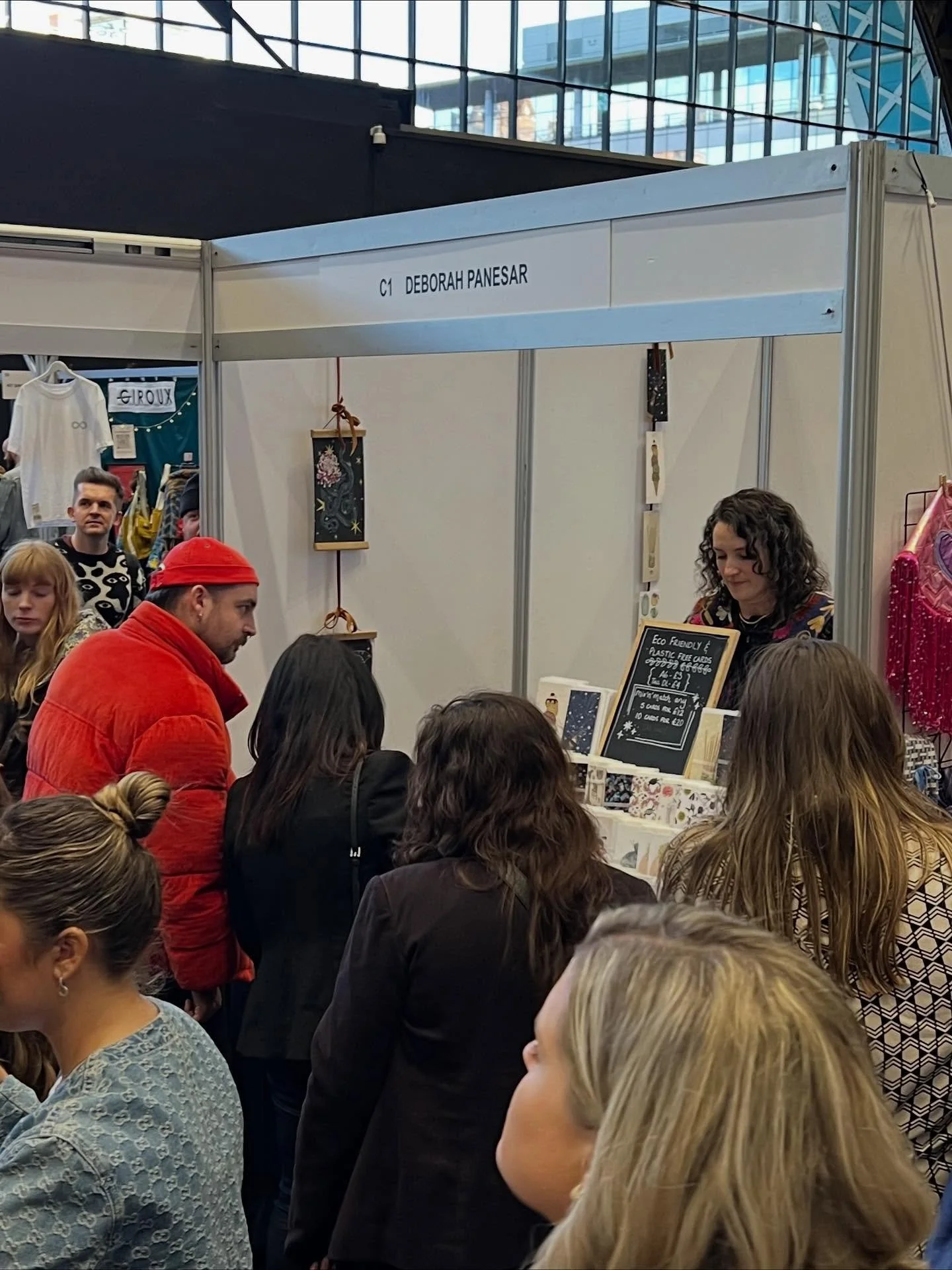 Day 1 of @thegoodclothesshow complete ✅ 

Roll on day 2 for more sustainable fashion, mending, talks and beautiful catwalks ✨

#manchester #sustainablefashion #thegoodclothesshow