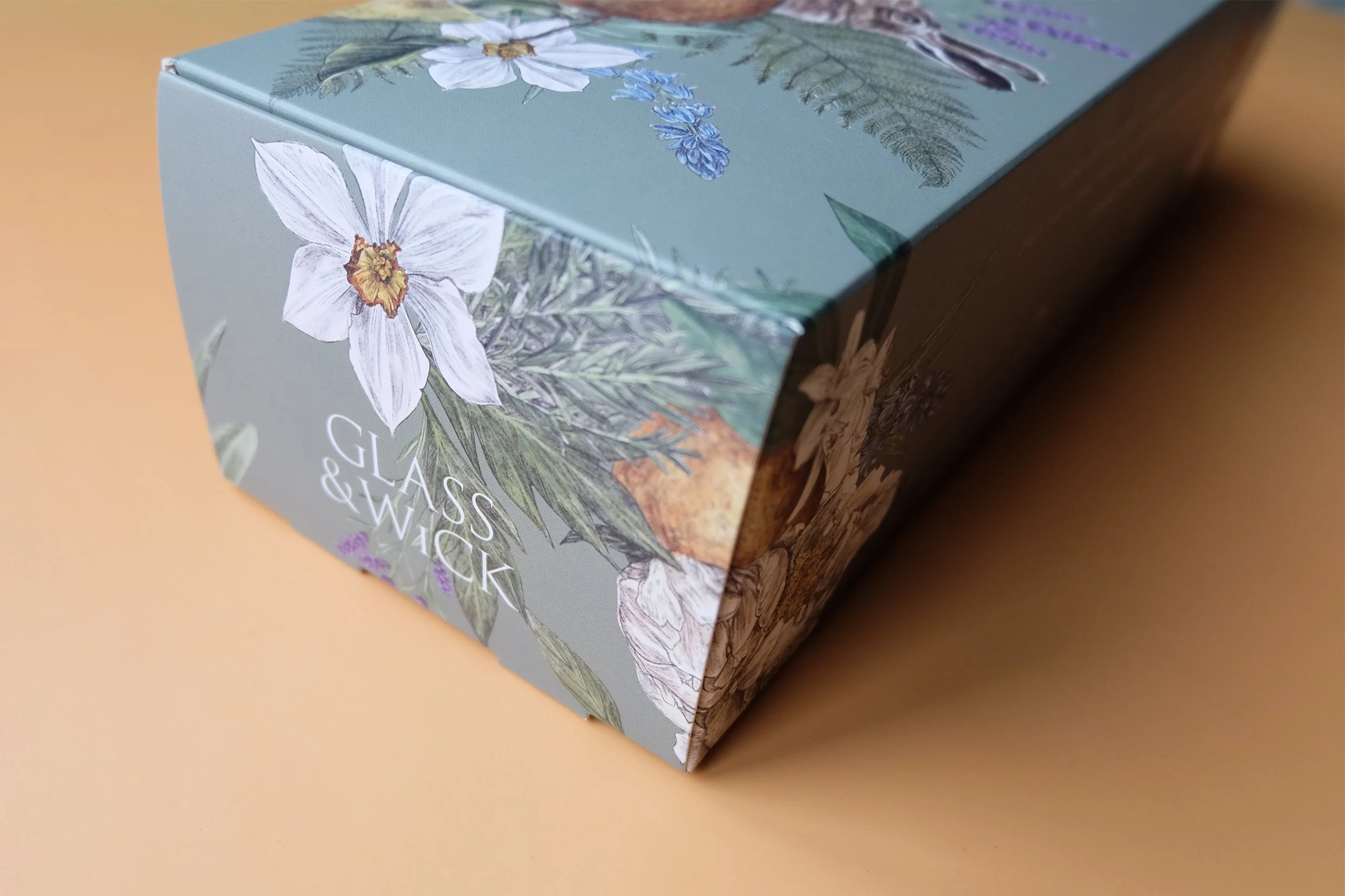 Glass & Wick Burner and wax melt unearthing collection gift box illustration