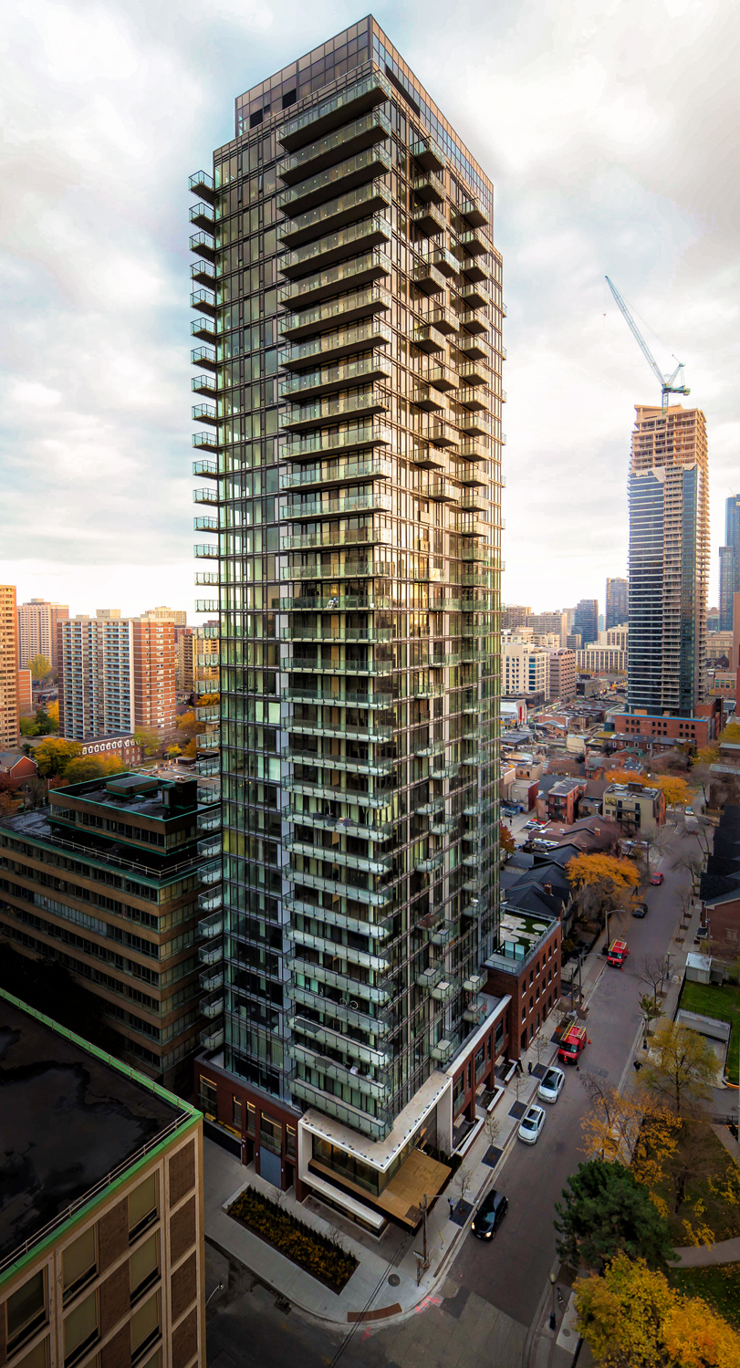 C lassic luxury in a prime Yorkville South location.