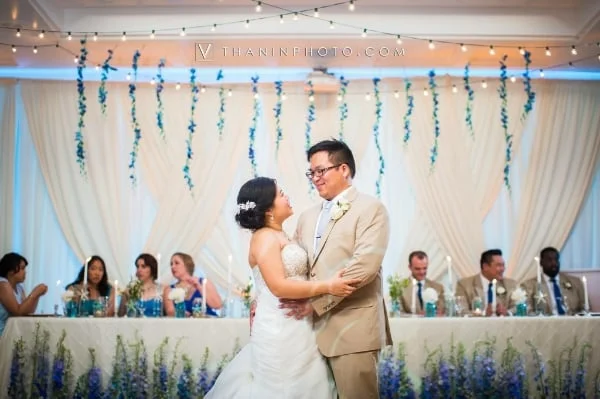  Photo by Thanin Viriyaki Photography&nbsp;  Decor by Kim Florist Design  Wedding Coordinating Love + Sparrows Events 