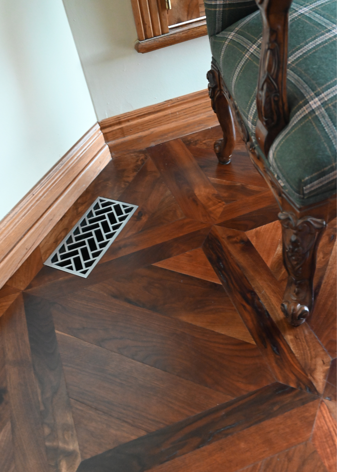 Metal floor register that is strong enough to be placed by a chair without worrying about breaking the vent. This steel grill is cut in the herringbone pattern and powder coated in the gloss silver. 
