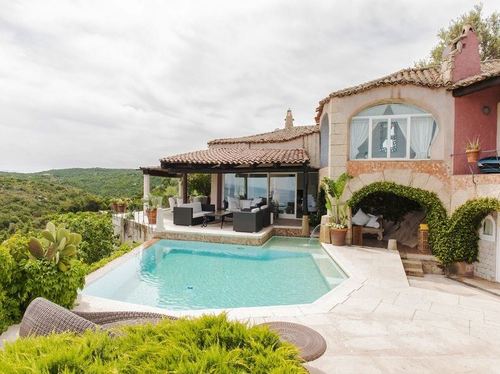 Cliffside Italian Villa