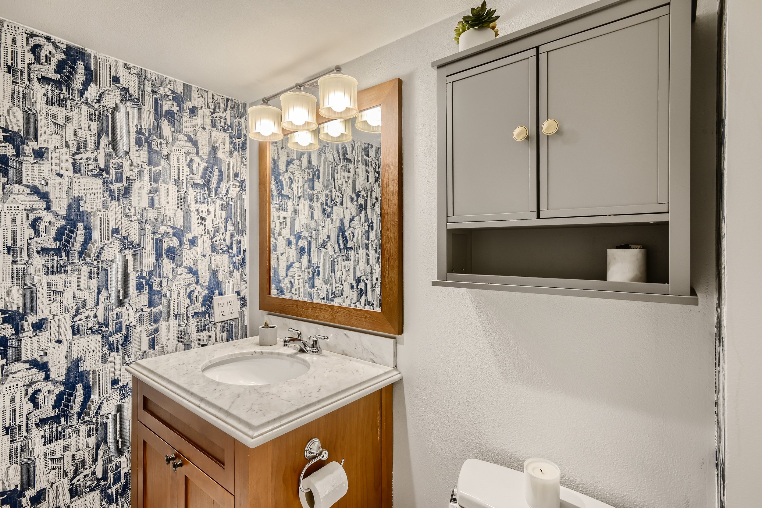 201 Galer St #163 - Print Quality - 019 - 33 Primary Bathroom.jpg