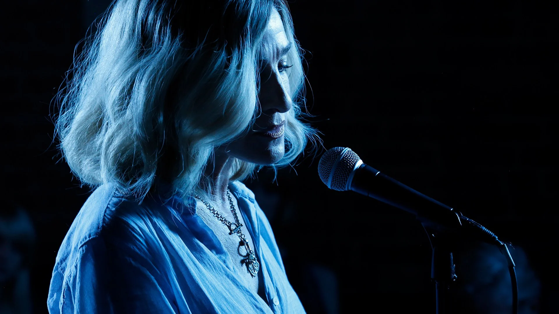 Sarah-Jessica-Parker-Blue-Night-movie.jpg