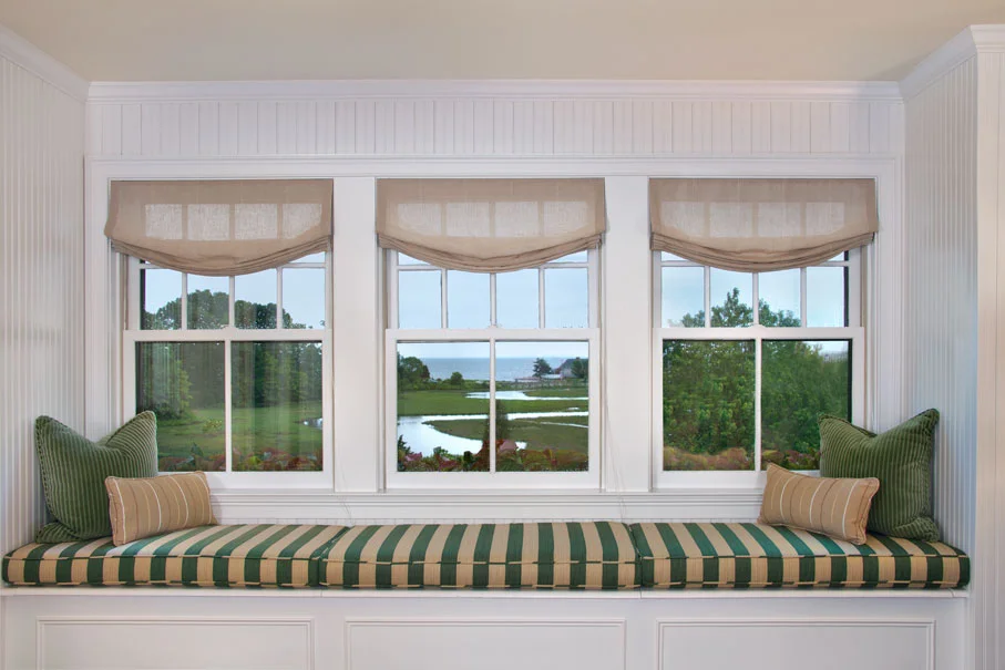 We used simple window treatments to allow the view to be the focal point.