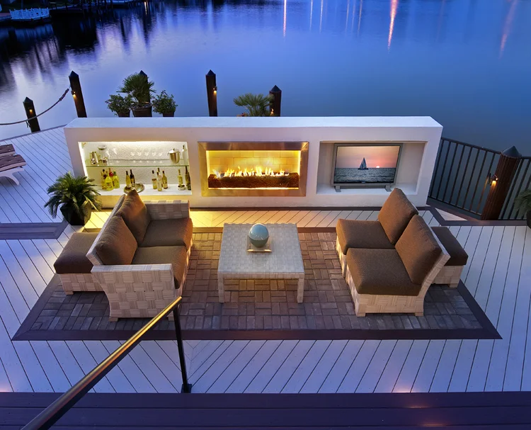 Entertaining on the Water