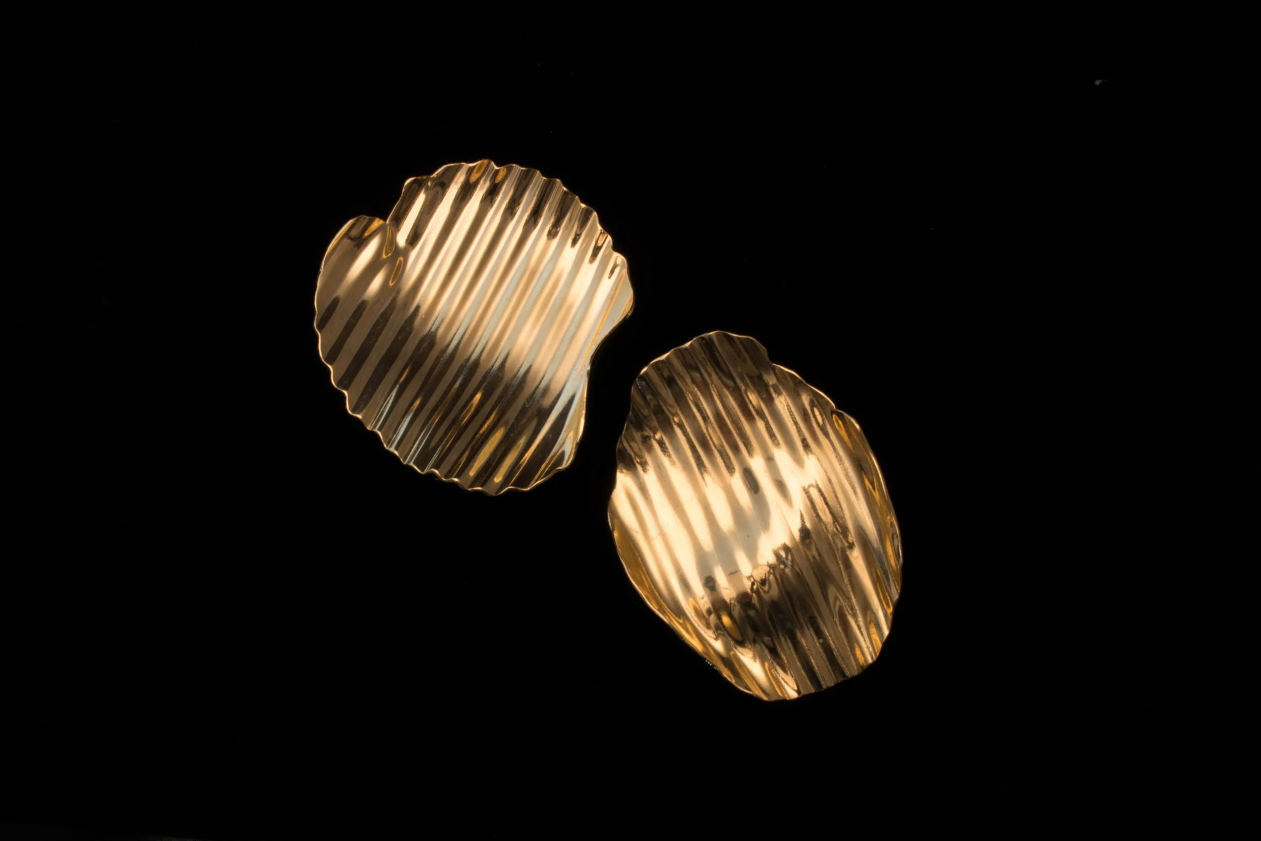 Large Tater Chip Studs