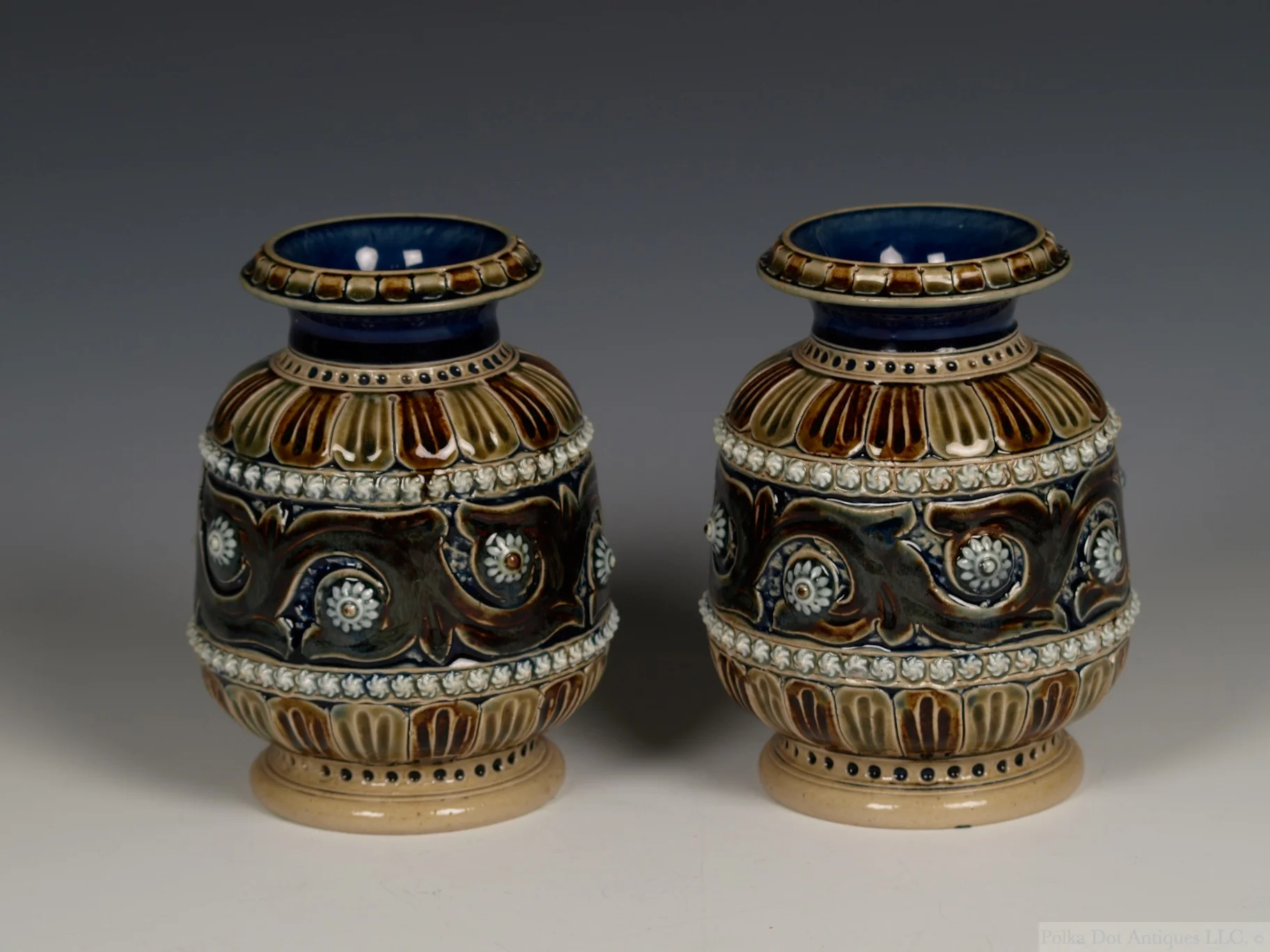 Pair of Doulton Lambeth Salt-Glazed Stoneware Vases, 1875, by Eliza Simmance, 4¾“ (12.5 cm).