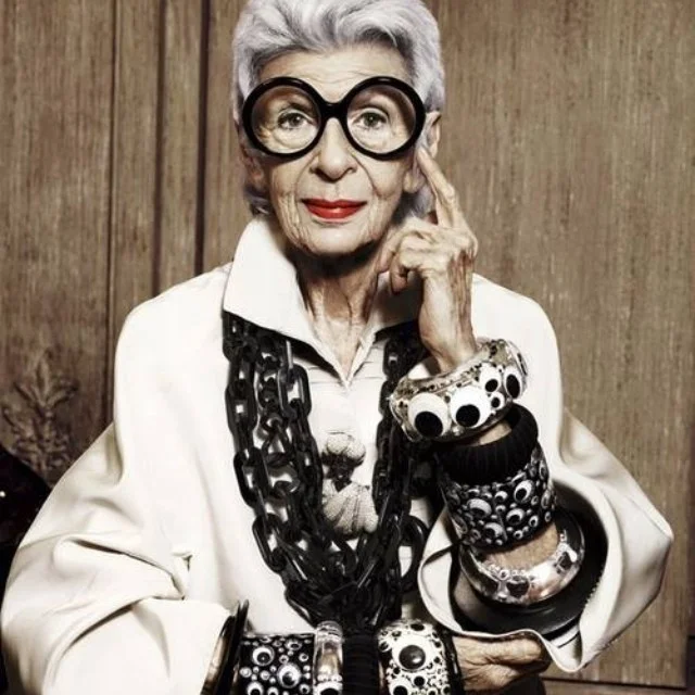 Iris Apfel - "I don't dress to be stared at, I dress for myself". image via www.samiasays.com