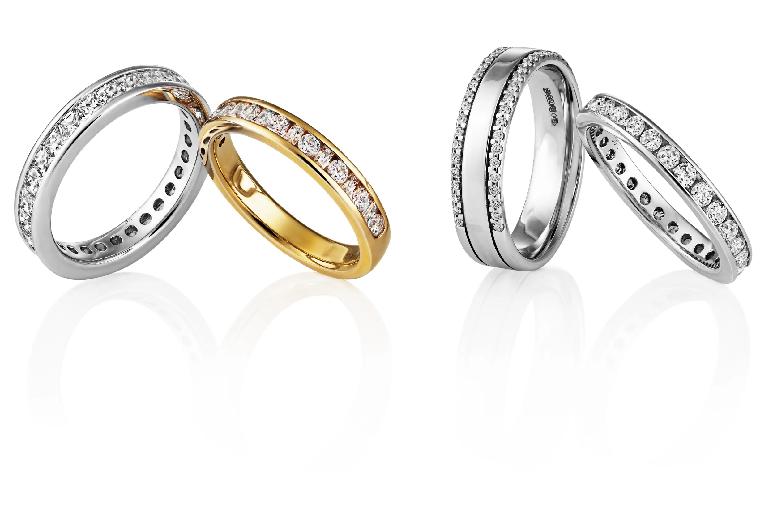 Engagement bands at Dimondology for the girls or boys