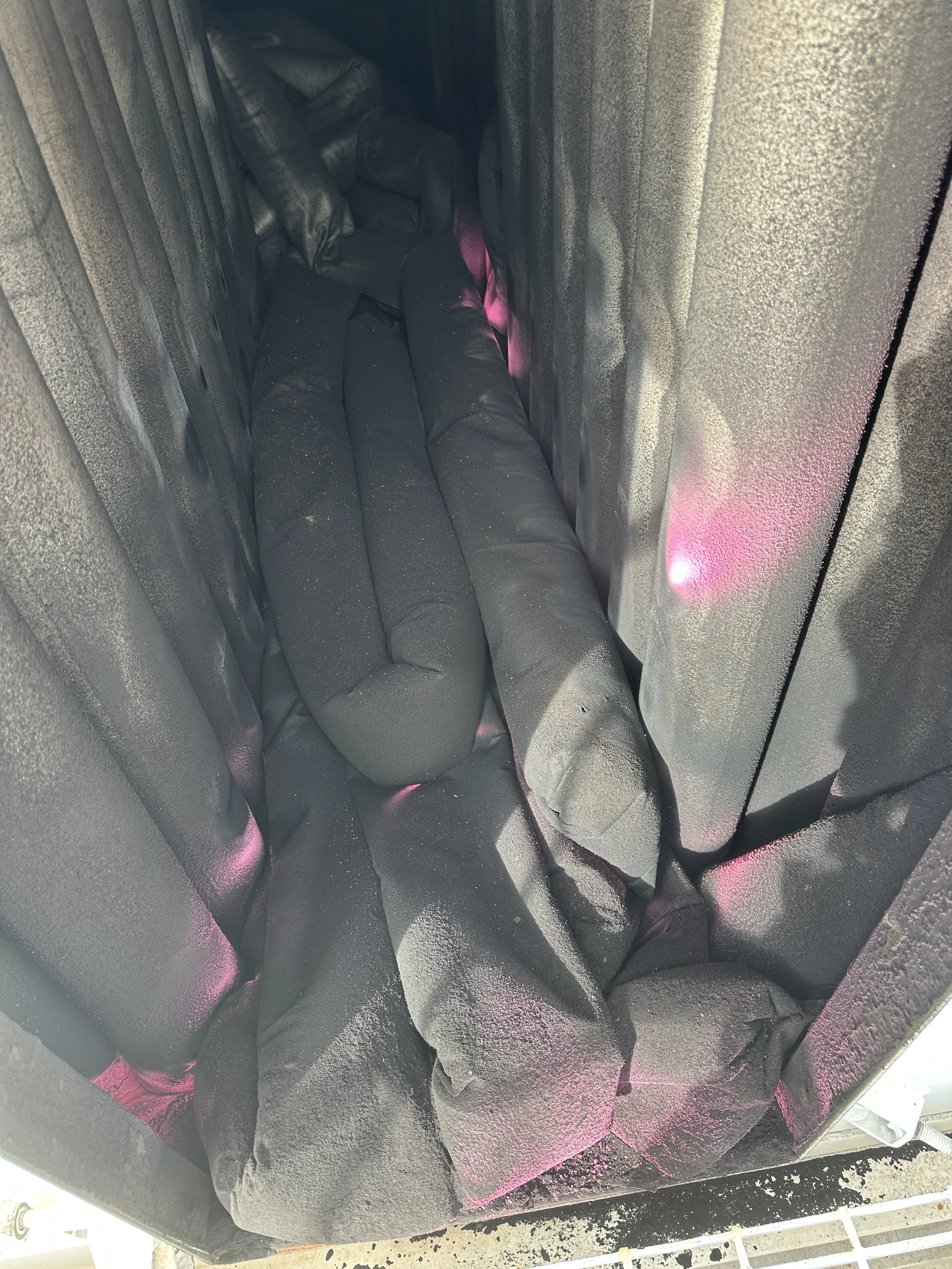 UV Dye Leak Testing for Baghouse Bags and Dust Collector Filters: Reduce Downtime and Find Leaks Faster