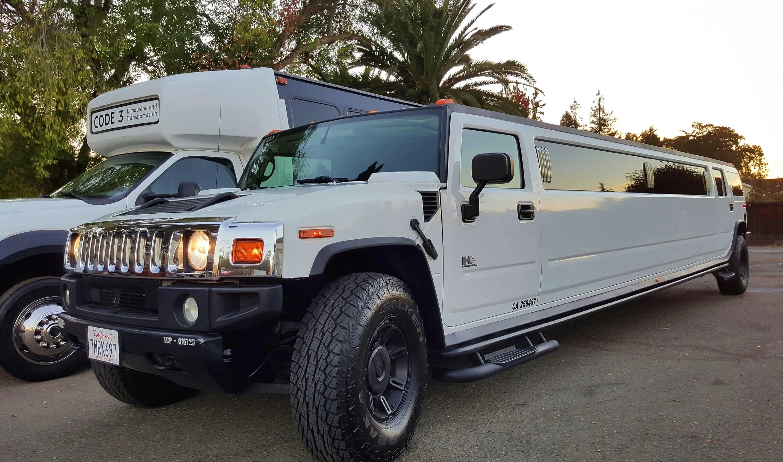 Hummer Limousine Exterior