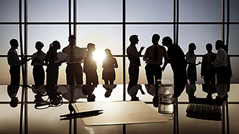 Team_People_Office_Work_Space_Window_Light_Shadow_Desk_friends-optimized.jpg