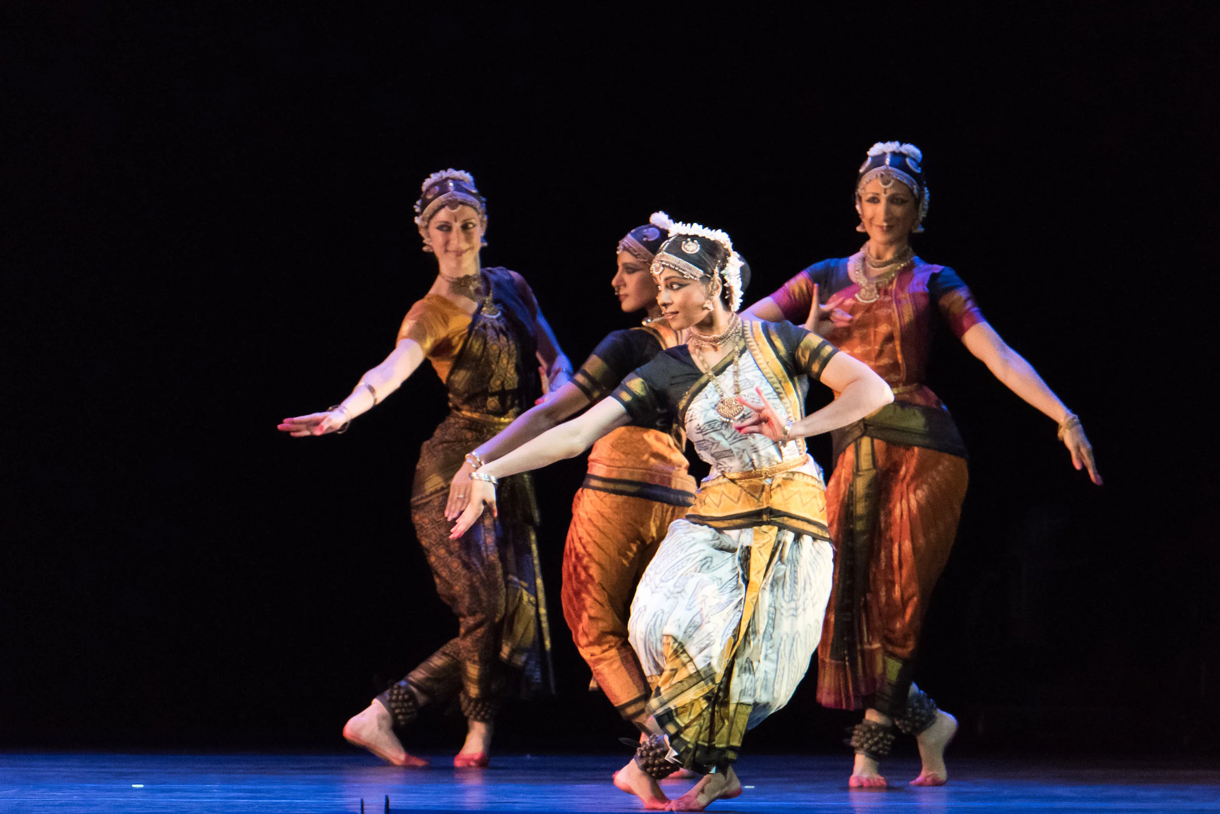 STAR TRIBUNE REVIEW - SONG OF THE JASMINE