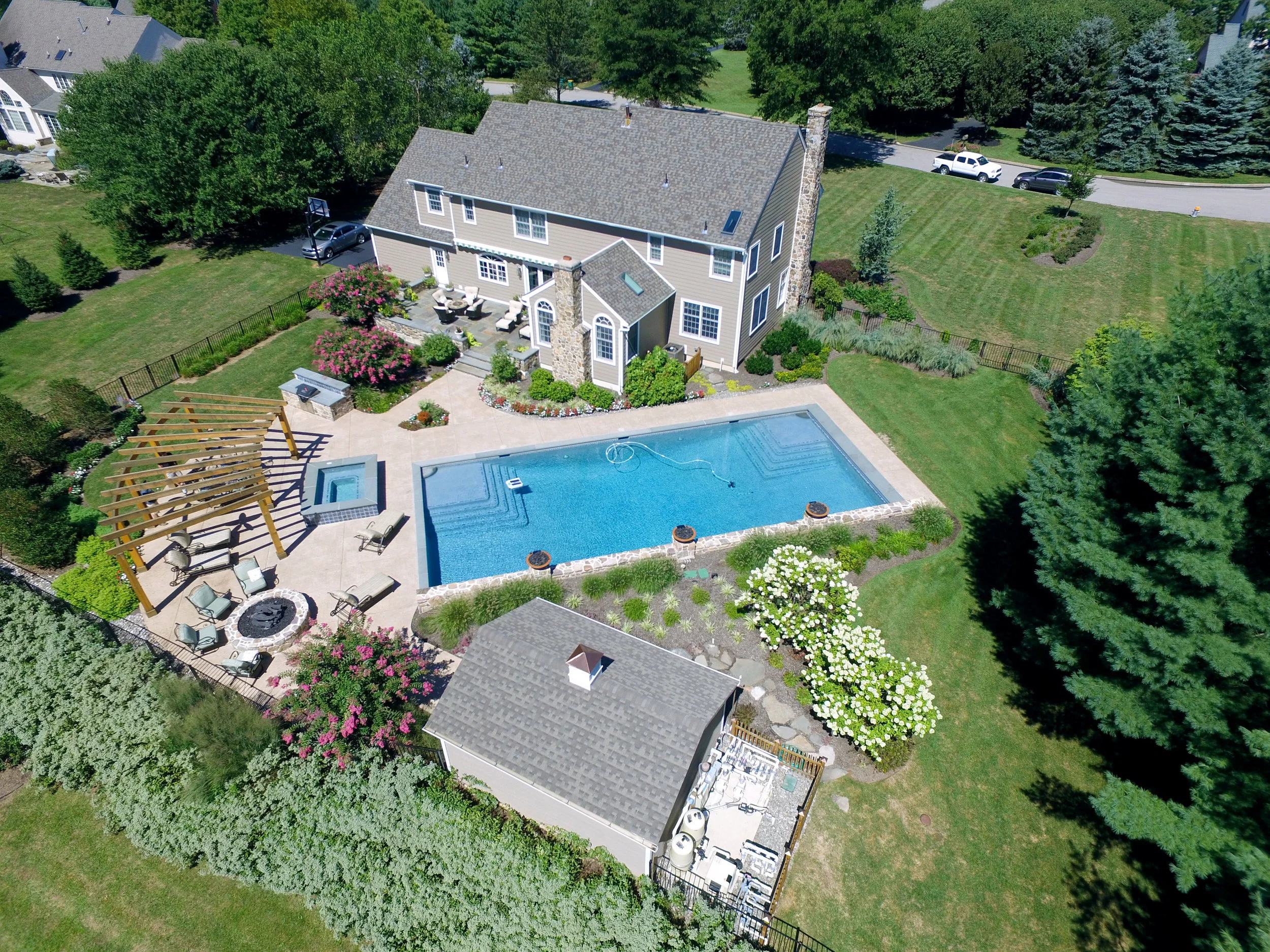 Pondworks_Backyard Retreat_Aerial View_Drone_Pool_01_a.jpg