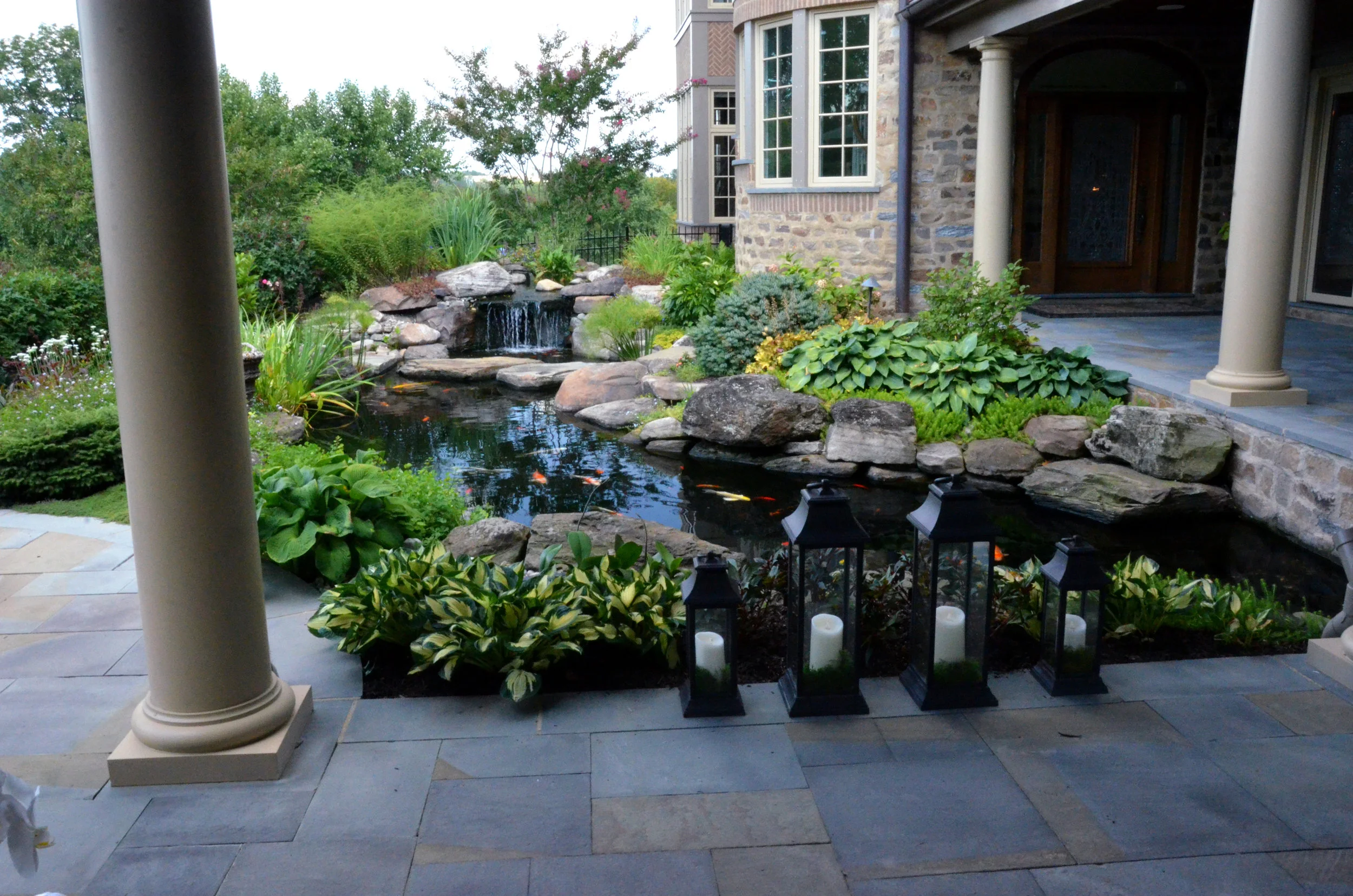 Pondworks_garden pond_koi pond_pond_custom_a.jpg