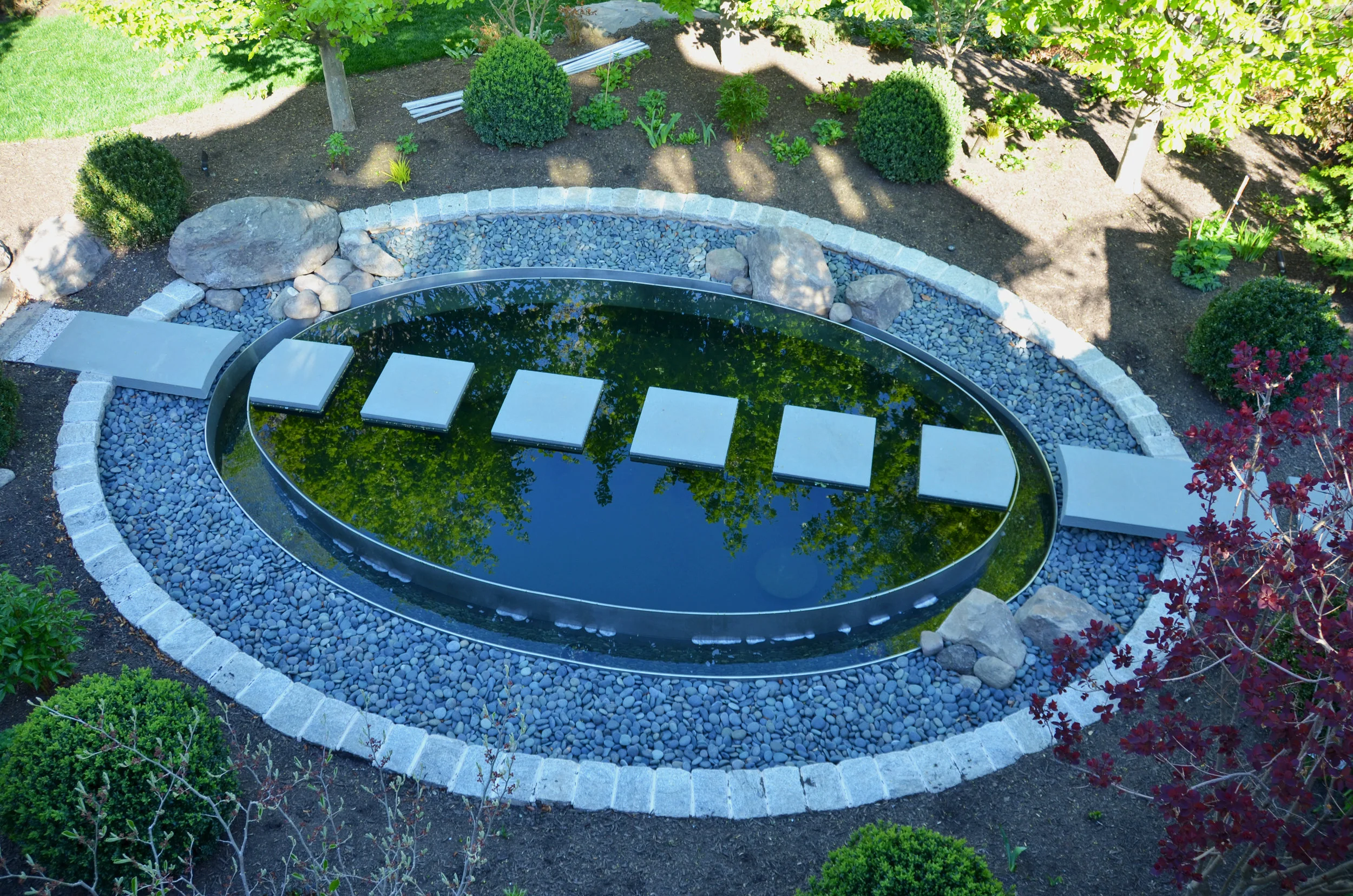Pondworks_Oval Fountain_01.jpg