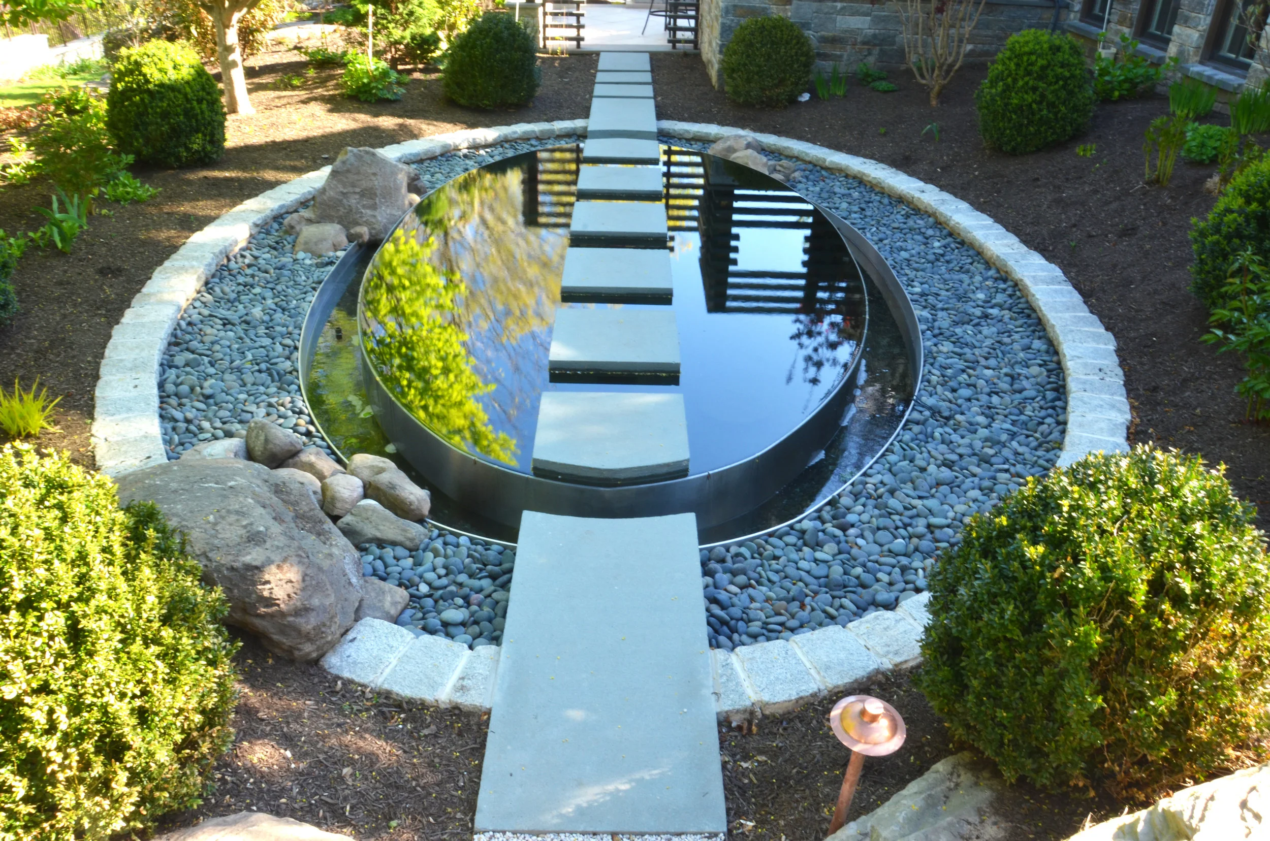 Pondworks_Oval Fountain_02.jpg